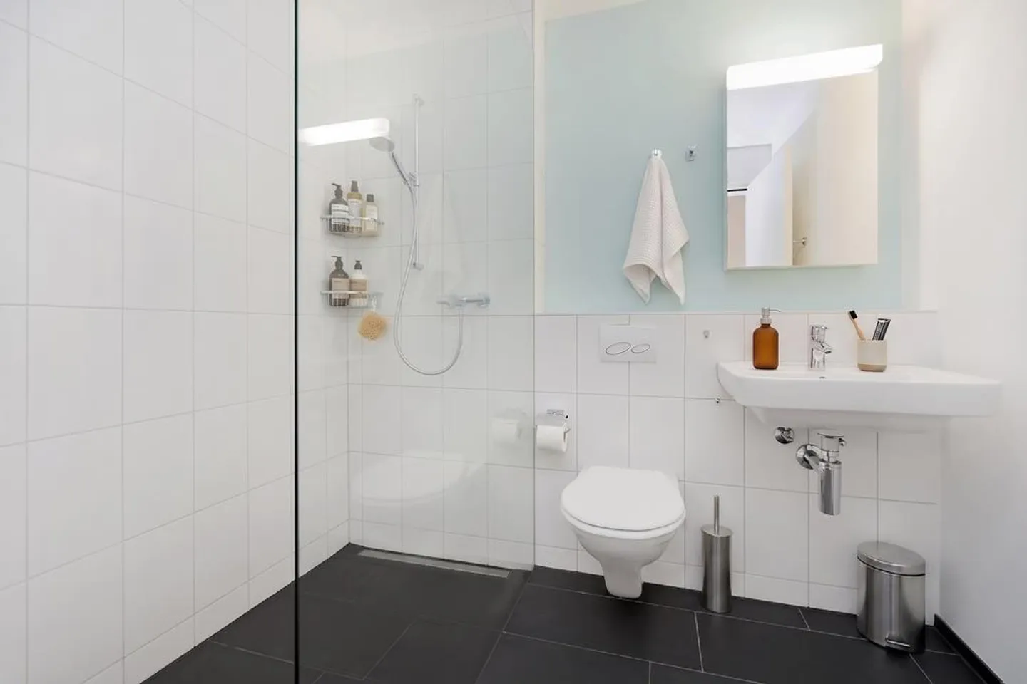 FAMILIENFREUNDLICHE WOHNUNG AN RUHIGER LAGE - Foto 6 von 12