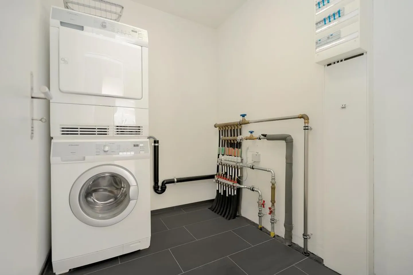 FAMILIENFREUNDLICHE WOHNUNG AN RUHIGER LAGE - Foto 8 von 12
