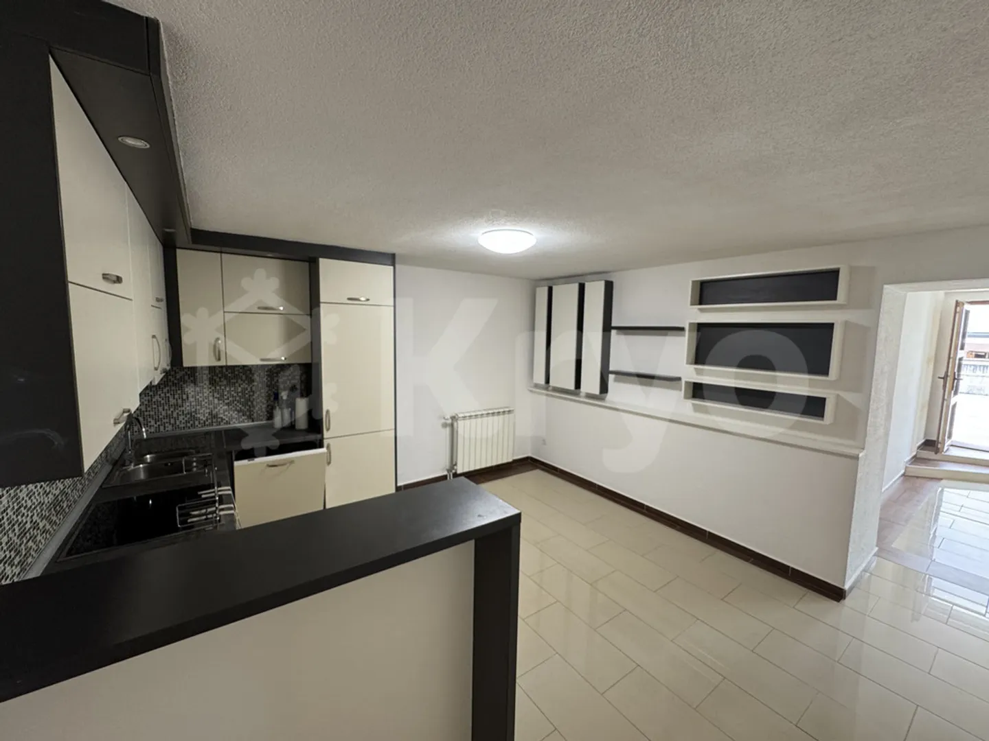 Bel appartamento di 3,5 locali - zona tranquilla - Foto 5 di 11