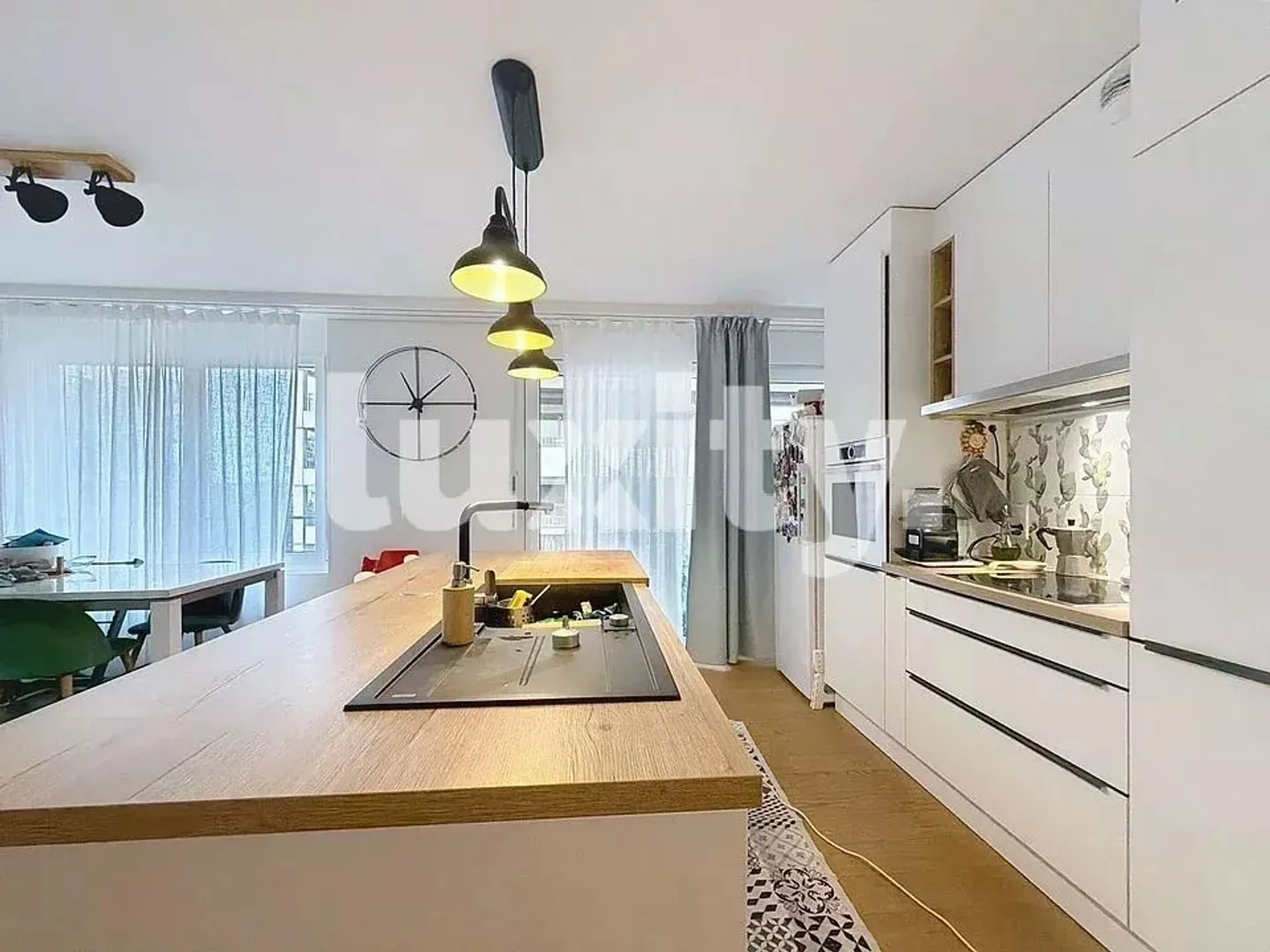 Furnished new apartment for rent in Nyon - Photo 3 of 7