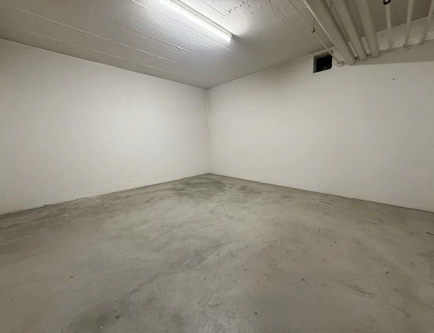 Affittasi deposito 22mq a Chiasso - Foto 1 di 3