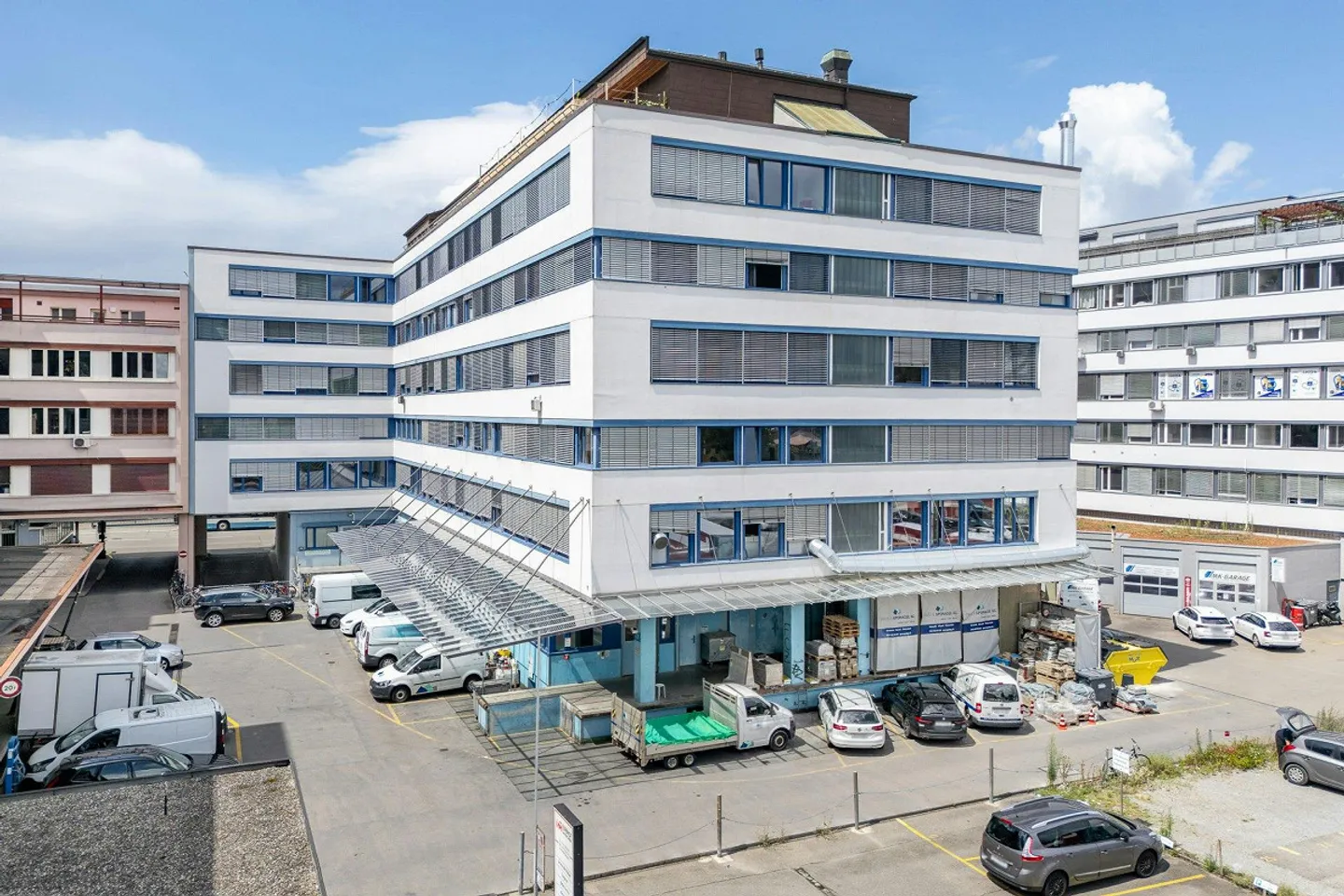 Spacious commercial/office space on the 1st floor in Zurich-Altstetten - Photo 13 of 13