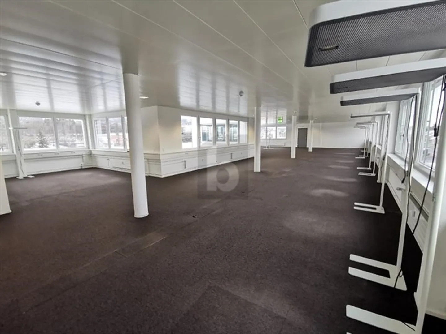 Geräumige Bürofläche in Pratteln - Foto 2 von 4