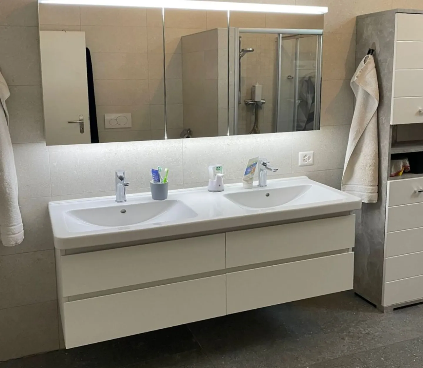 Magnificent 5.5-room apartment in a beautiful village house in Apples - Photo 11 of 13