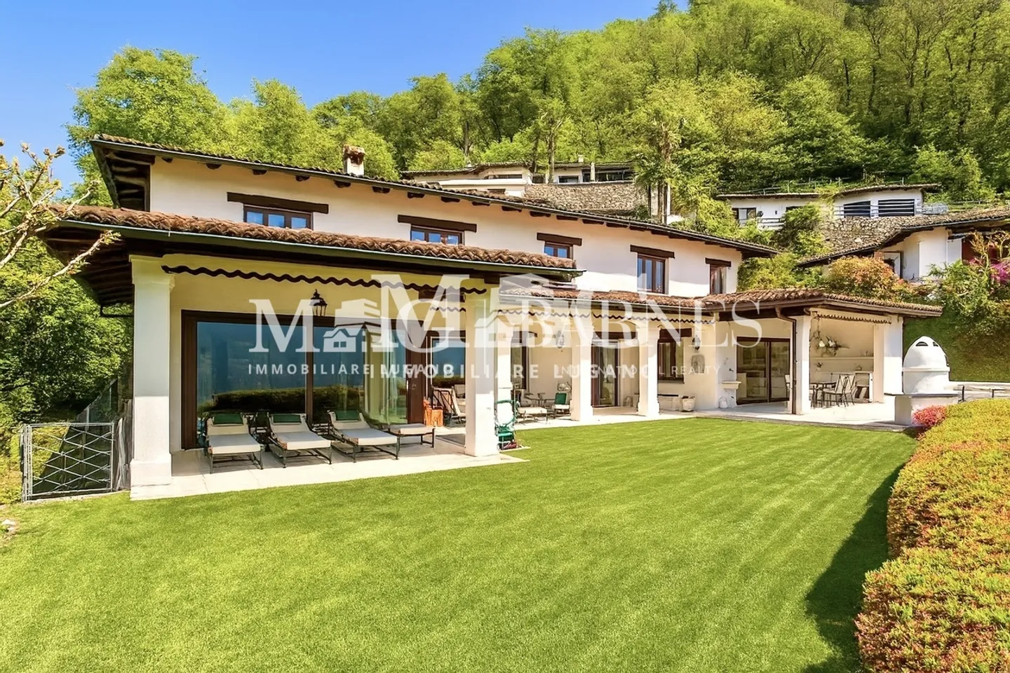 Lugano: Lake view villa 6 rooms, exclusive opportunity - Photo 2 of 14