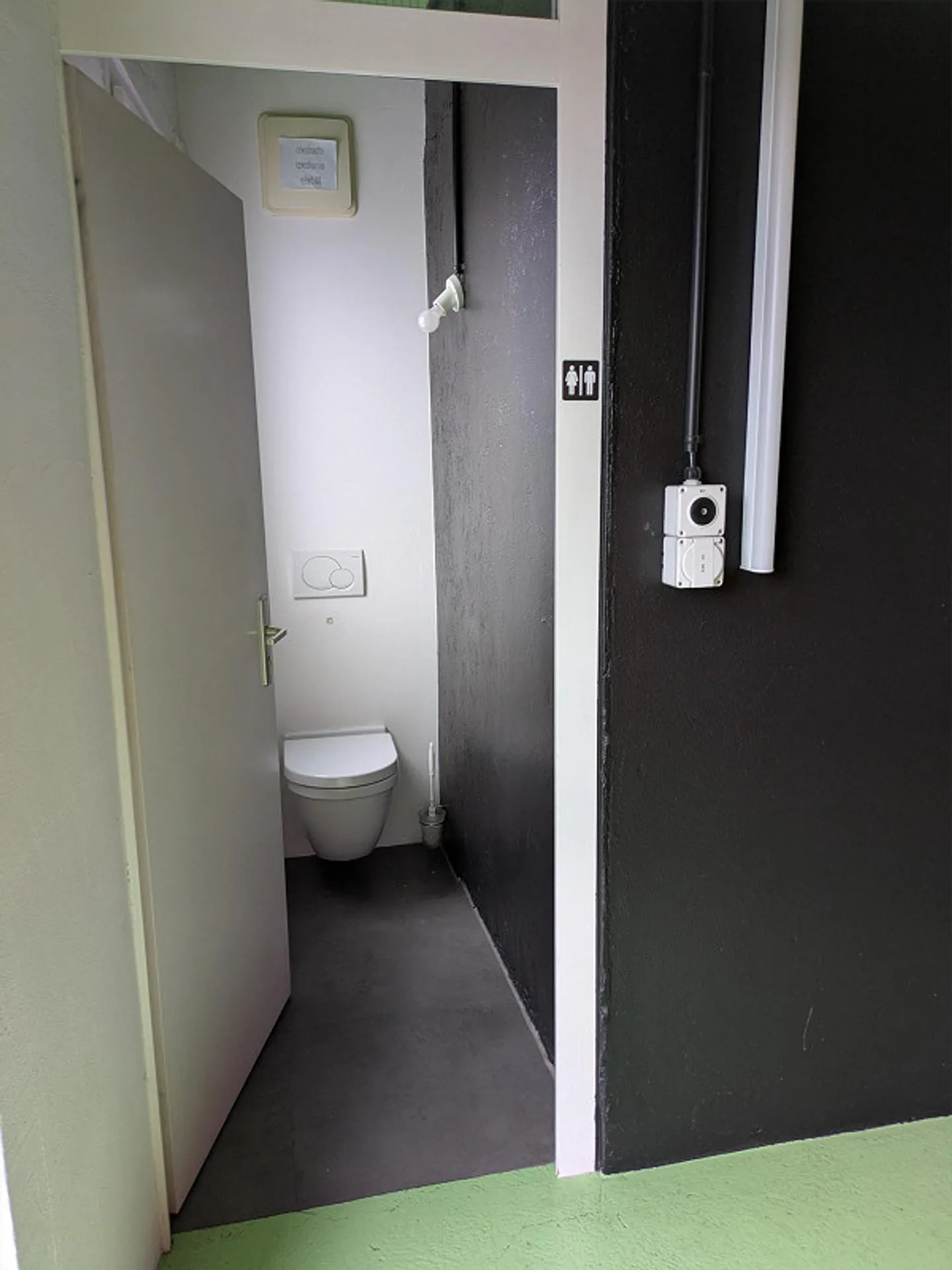 LOFT - Bureau - Atelier - Salle de loisirs - Photo 7 sur 10