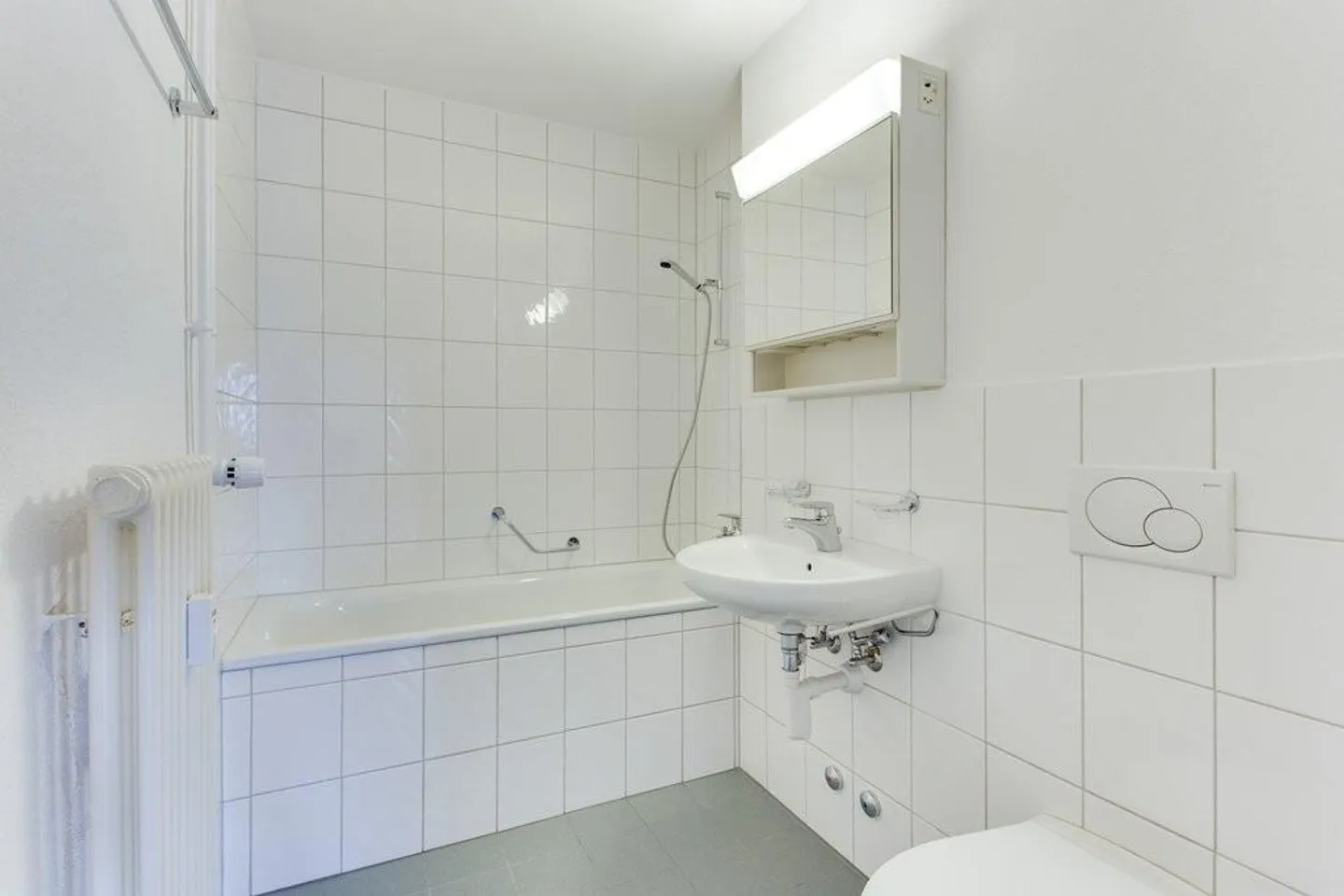 Spacious and bright apartment near Wittenbach train station - Photo 6 of 9
