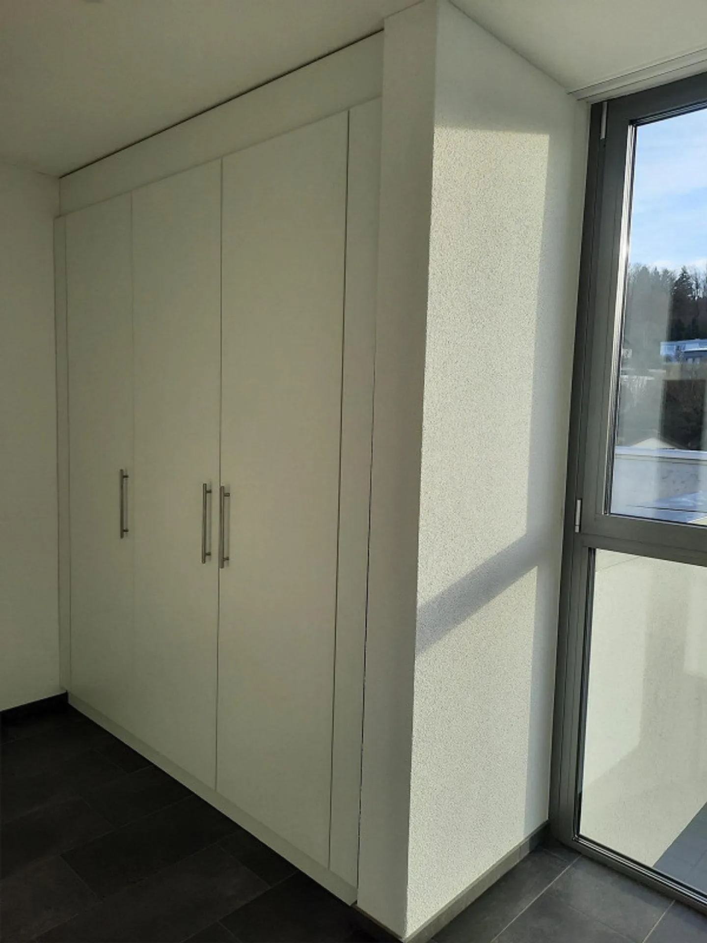 Appartement penthouse moderne et élégant de 4,5 pièces - Photo 7 sur 13