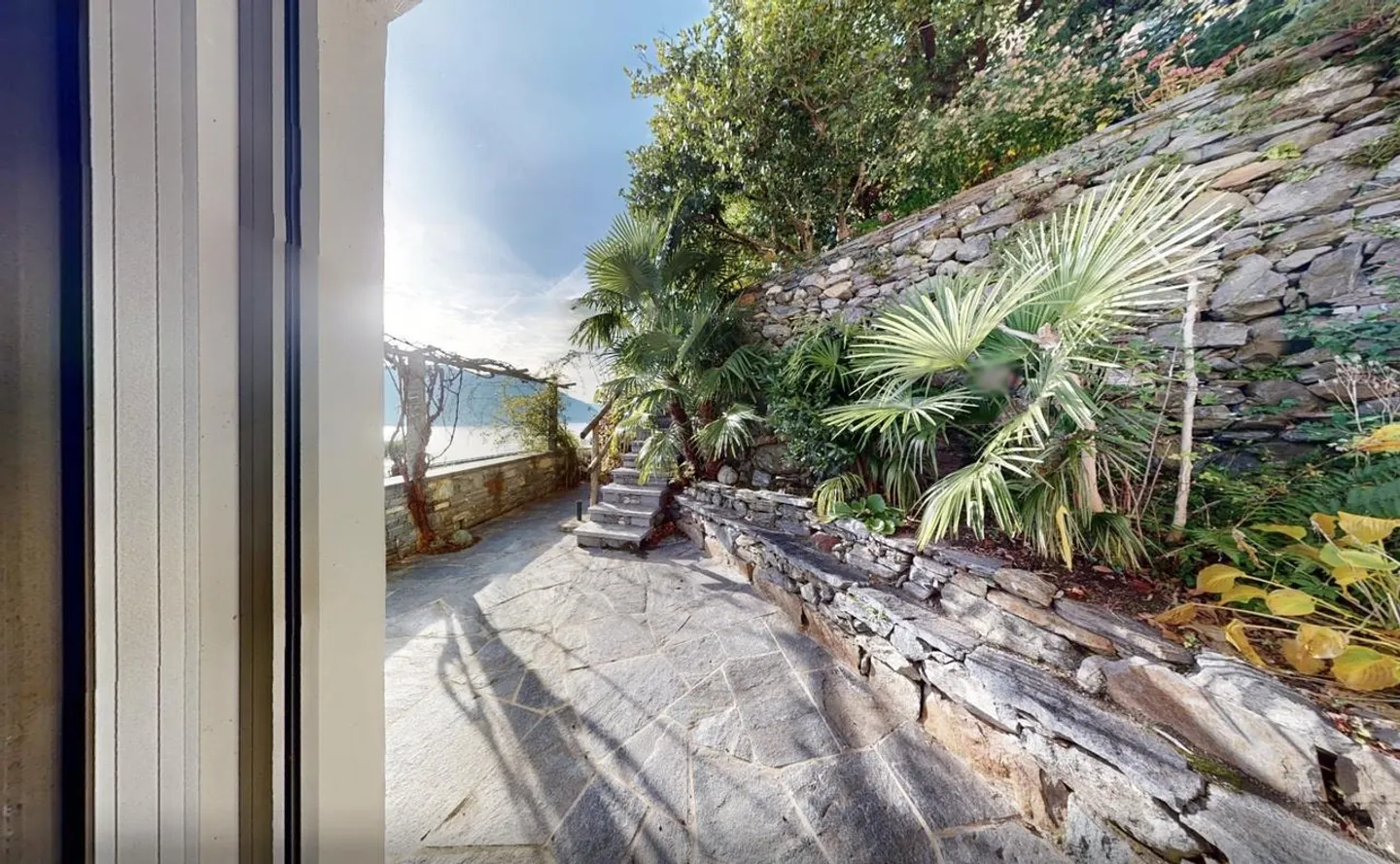 Ticino Villa - Harmony of Design and Nature - Photo 25 of 29