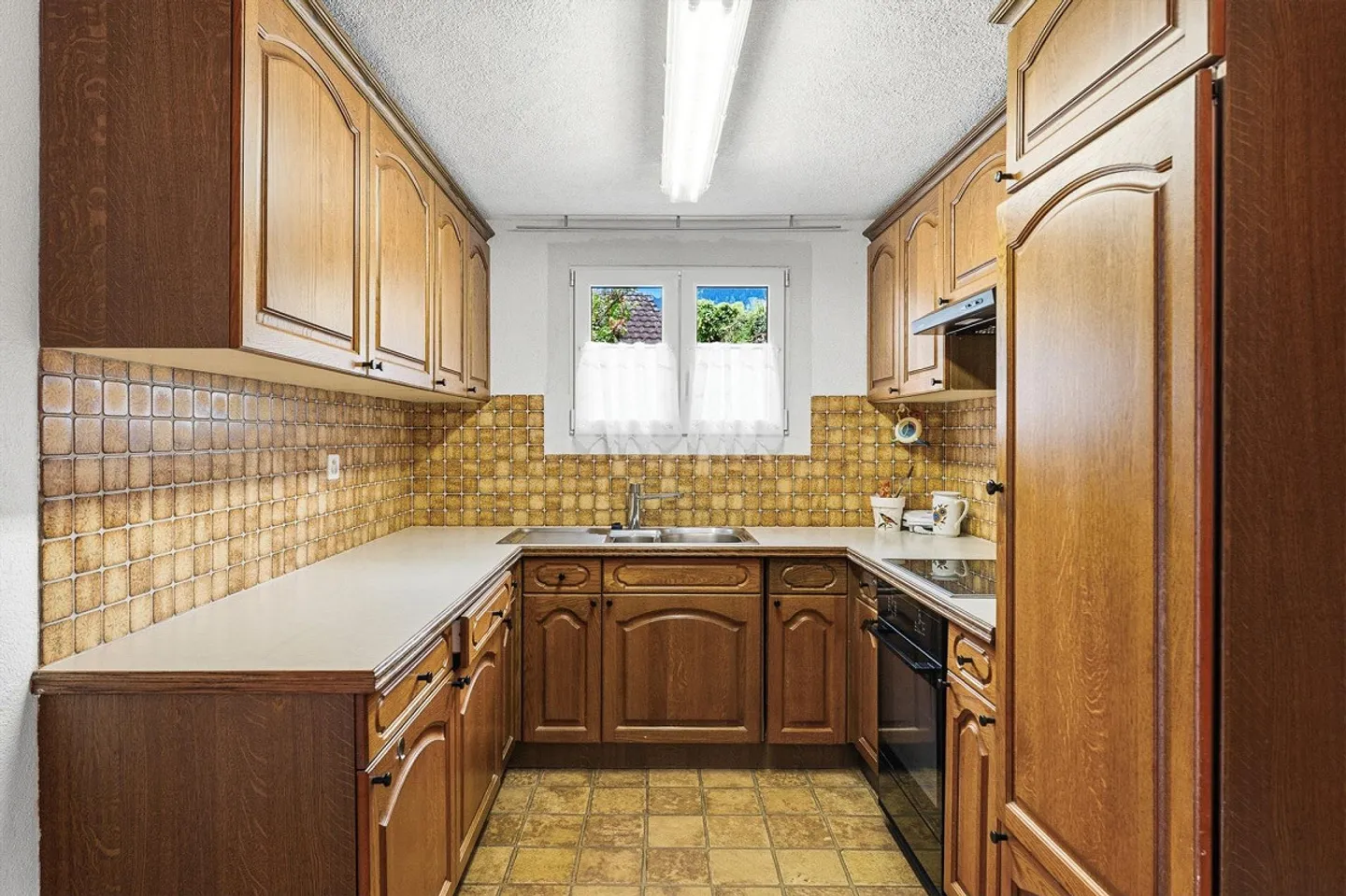 4.5-Room Single-Family House with Apartment and Dreamlike View - Photo 7 of 13