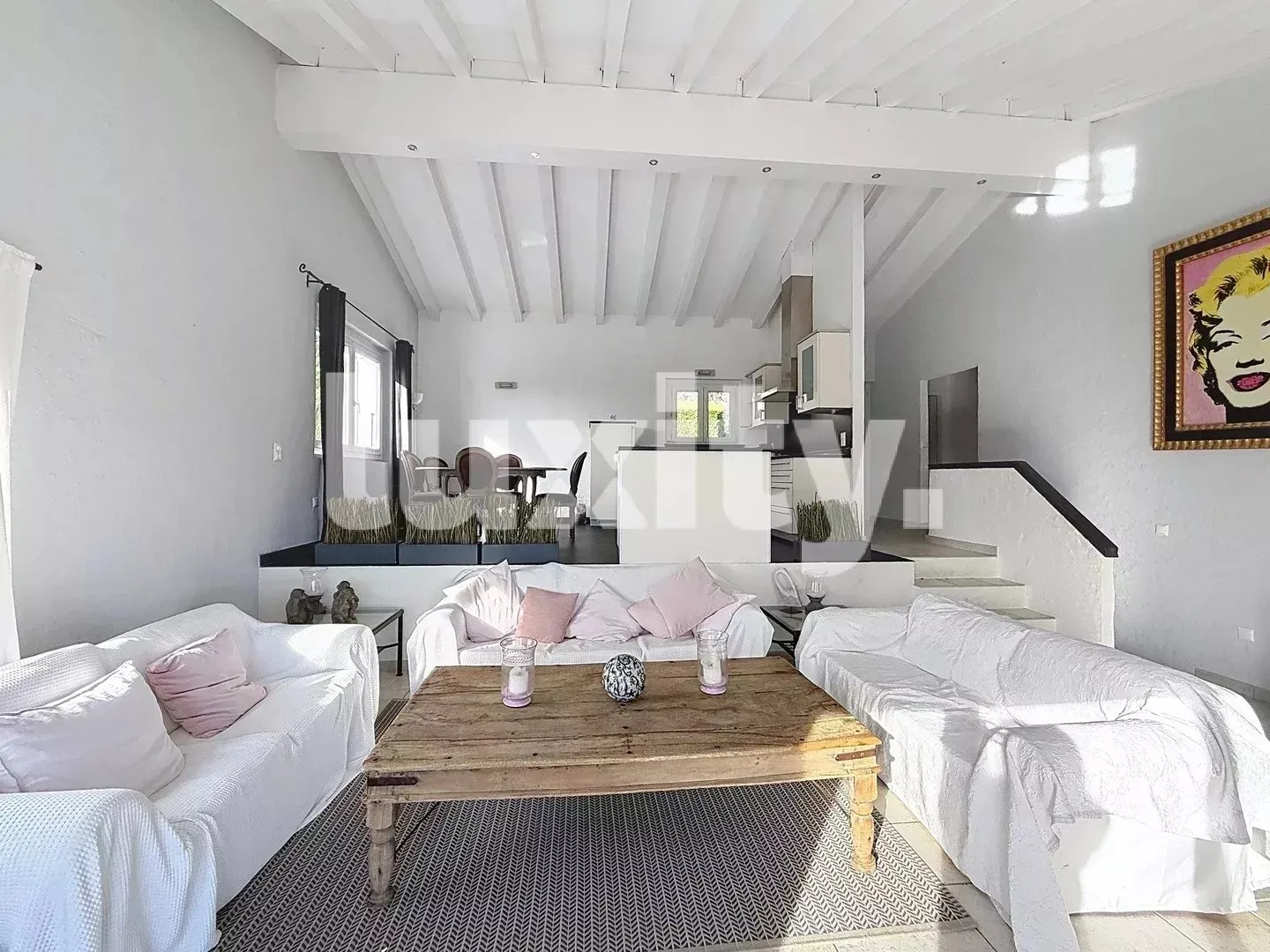 Extraordinary furnished property ? Panoramic view of Lake Geneva ? Genolier short-term rental - Photo 2 of 8