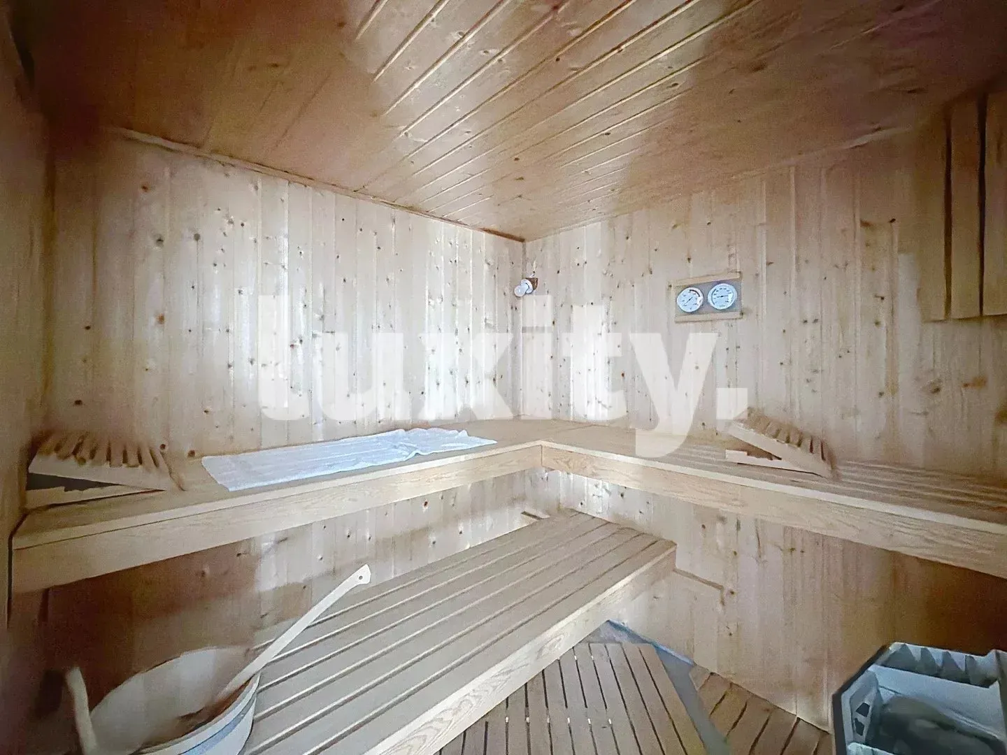 Extraordinary furnished property ? Panoramic view of Lake Geneva ? Genolier short-term rental - Photo 8 of 8