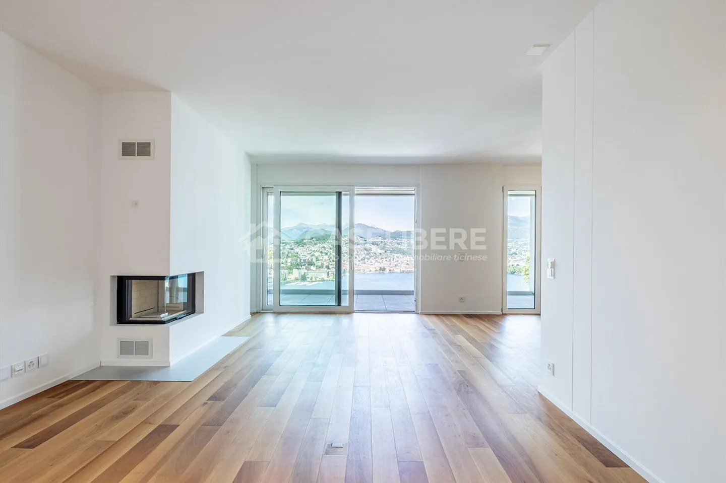 WONDERFUL 4.5 WITH EXCEPTIONAL VIEW IN LUGANO - PARADISO - Photo 3 of 29