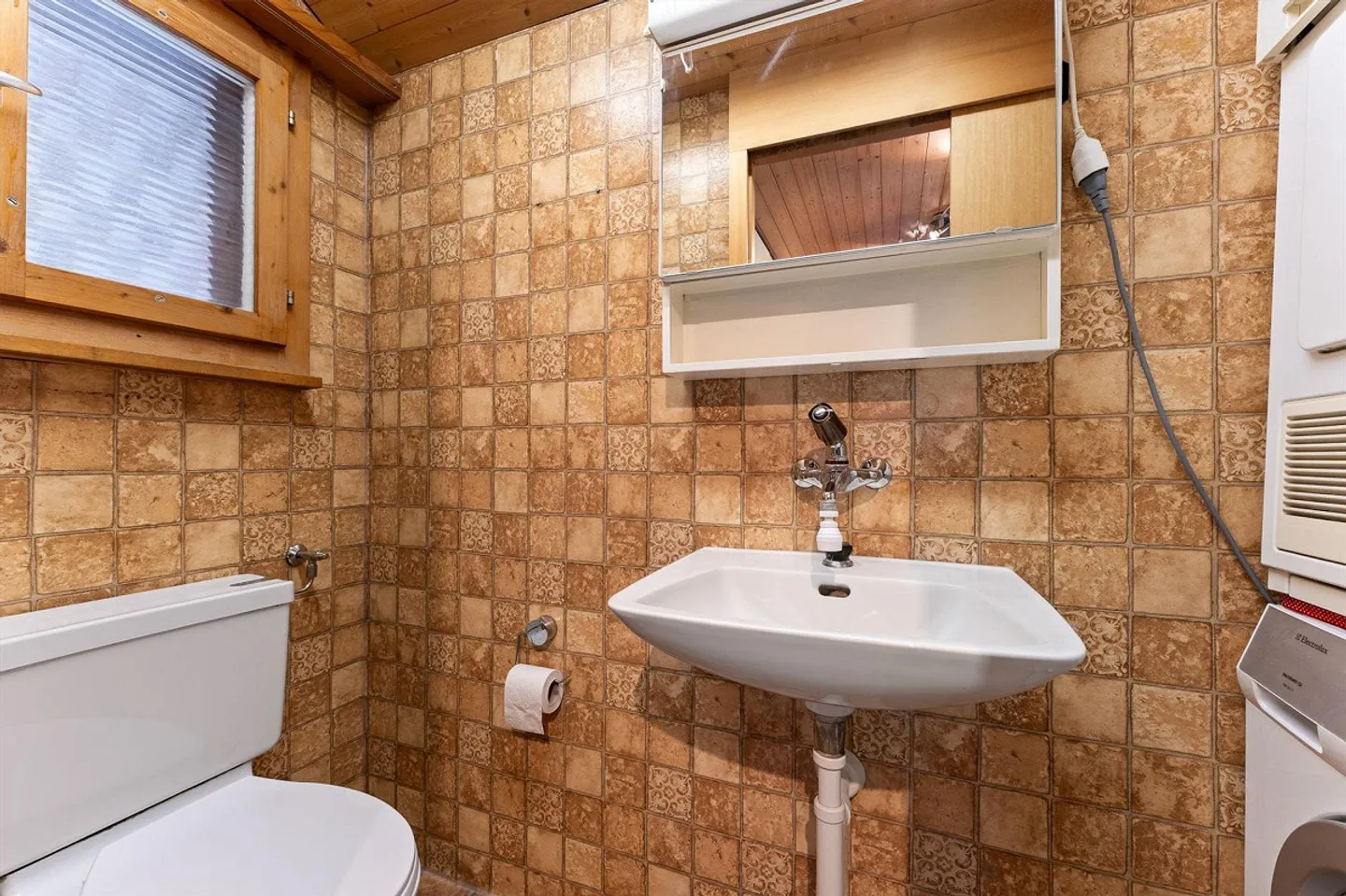 4.5-Room Single-Family House with Apartment and Dreamlike View - Photo 9 of 13