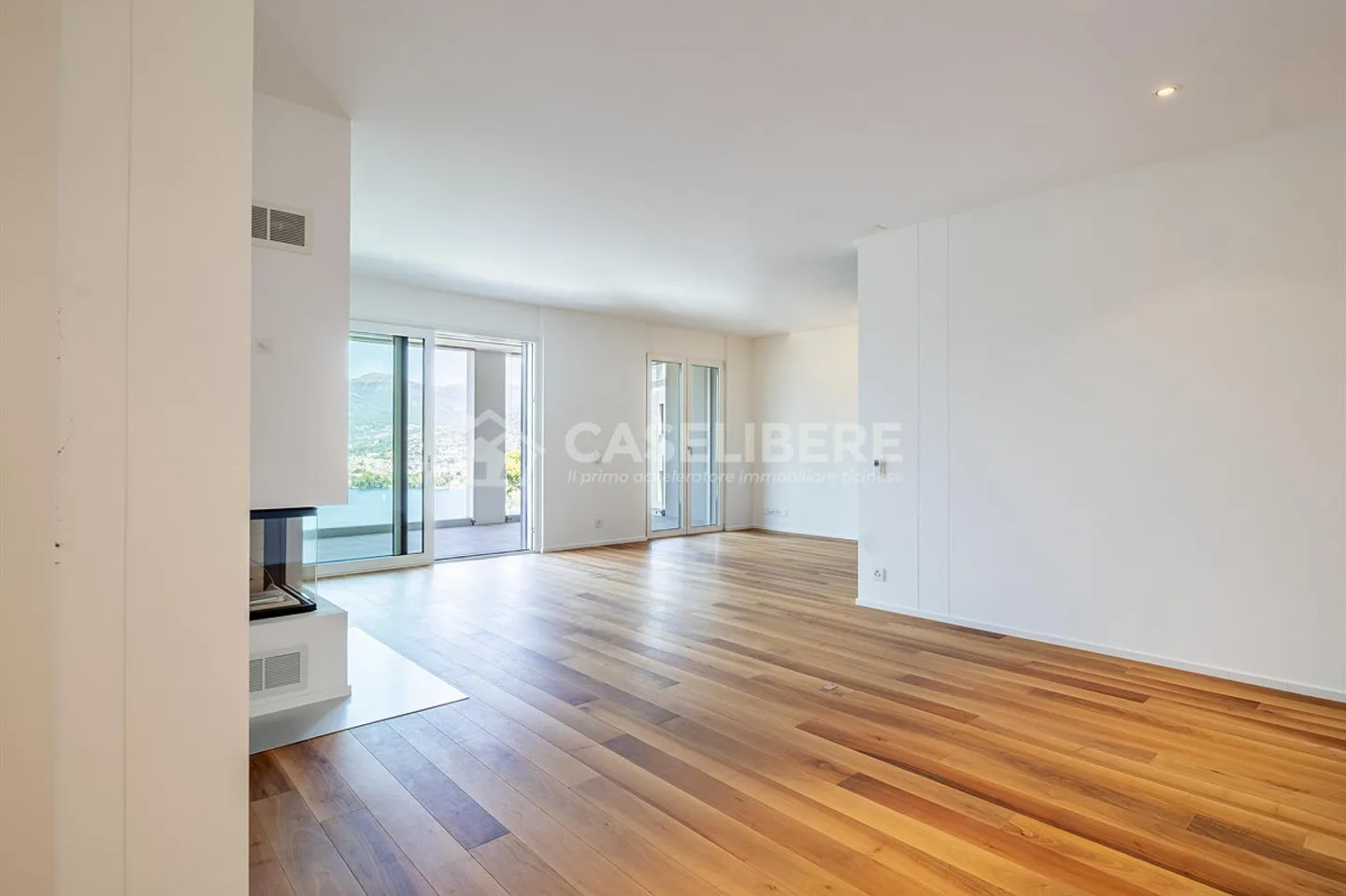 WONDERFUL 4.5 WITH EXCEPTIONAL VIEW IN LUGANO - PARADISO - Photo 4 of 29