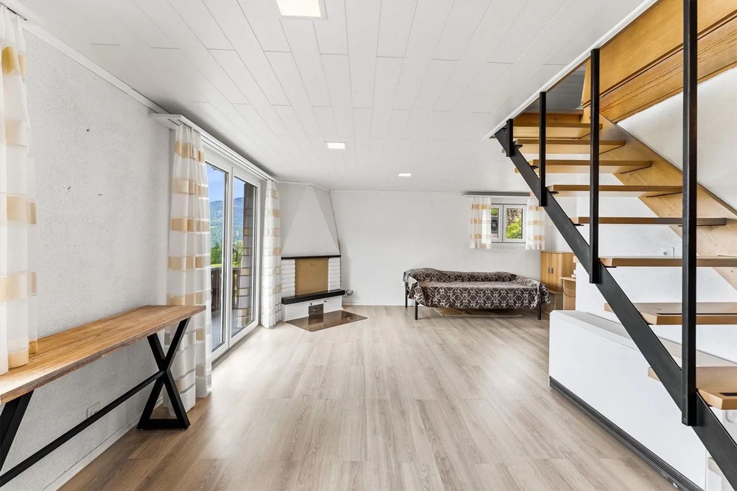 4.5-Room Single-Family House with Apartment and Dreamlike View - Photo 11 of 13