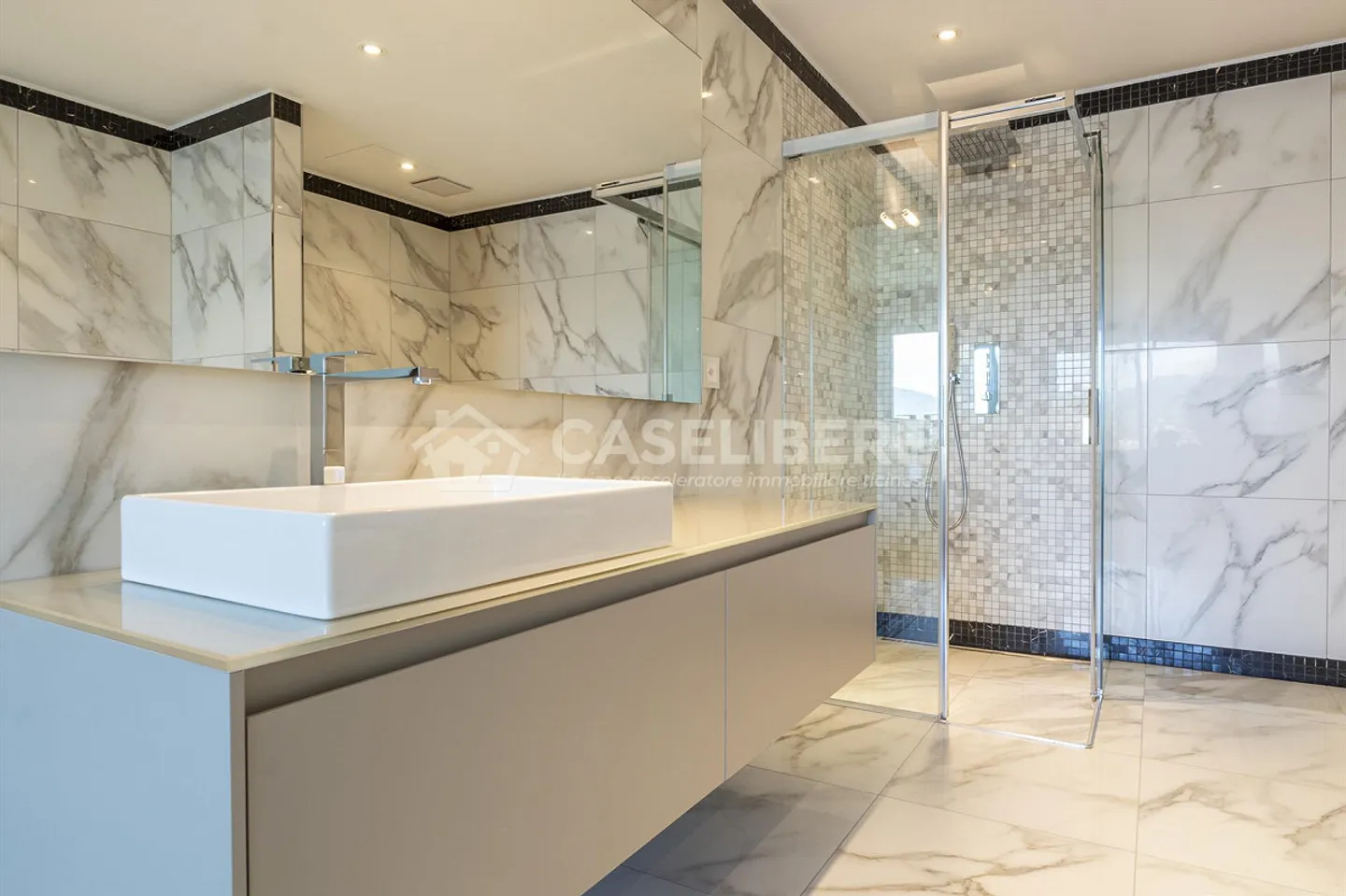 WONDERFUL 4.5 WITH EXCEPTIONAL VIEW IN LUGANO - PARADISO - Photo 17 of 29