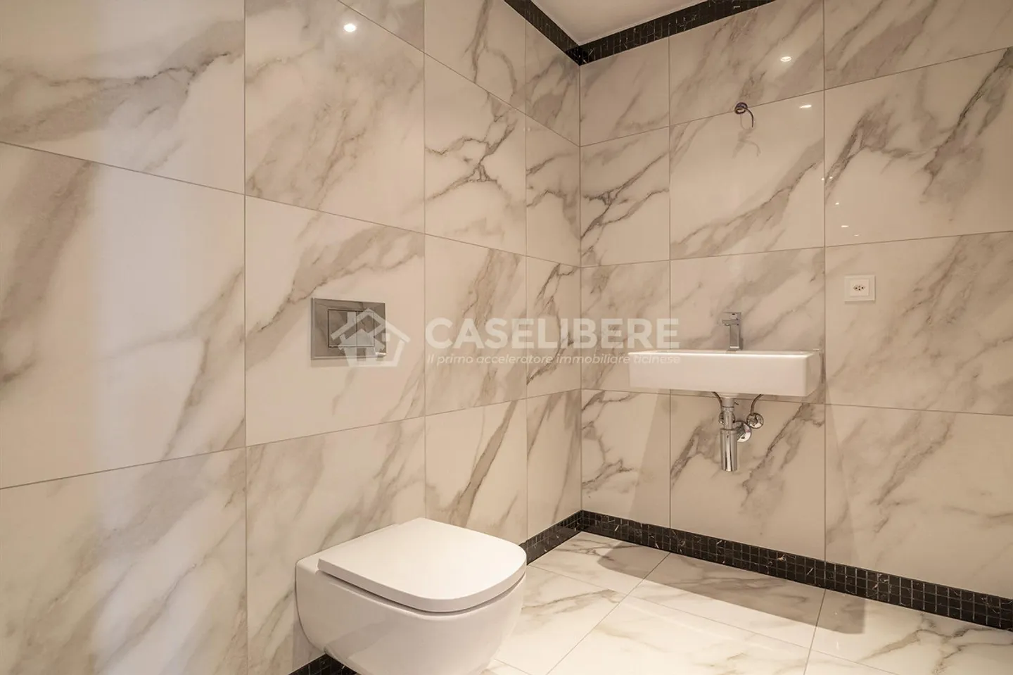 WONDERFUL 4.5 WITH EXCEPTIONAL VIEW IN LUGANO - PARADISO - Photo 22 of 29