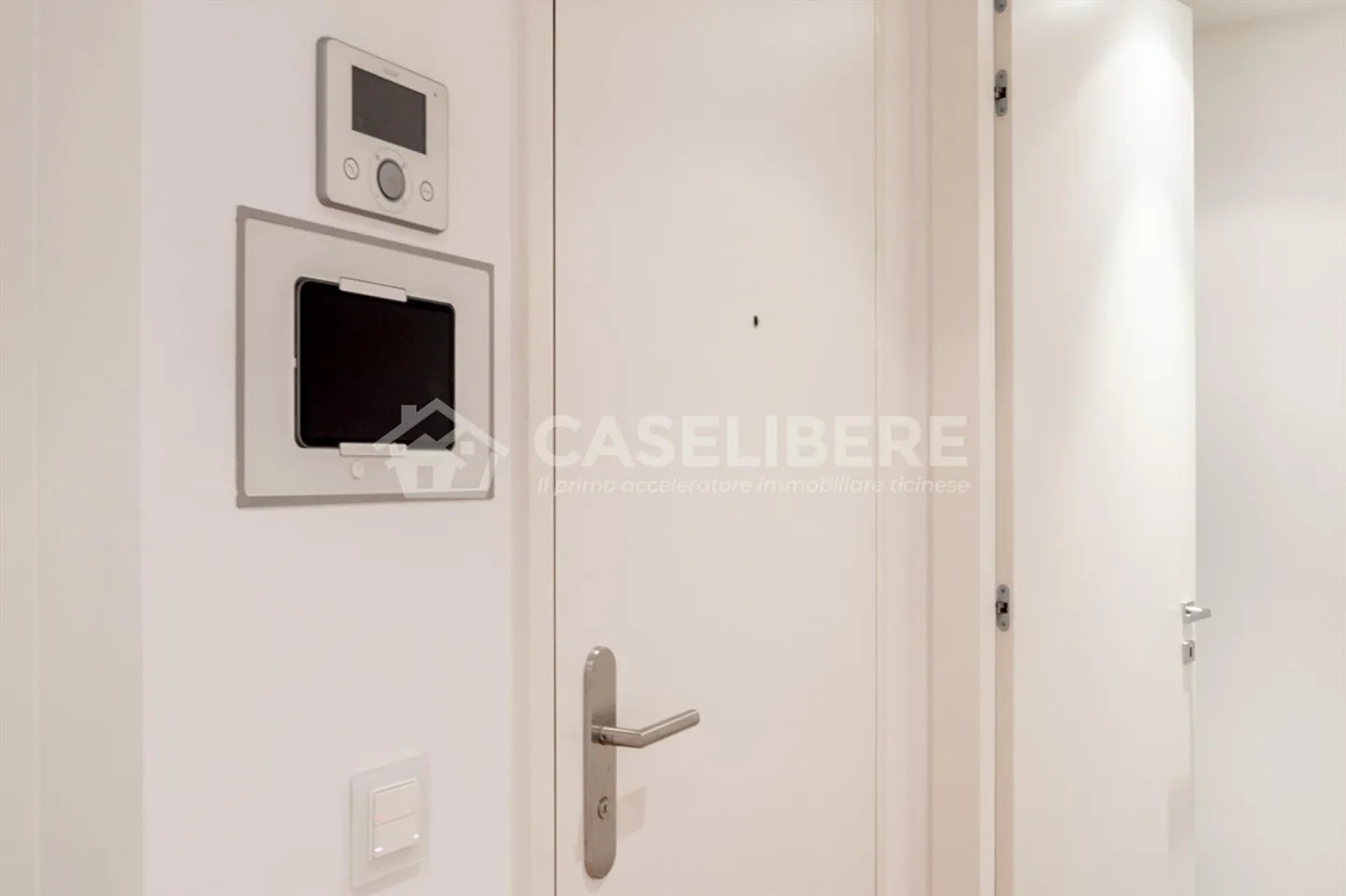 WONDERFUL 4.5 WITH EXCEPTIONAL VIEW IN LUGANO - PARADISO - Photo 28 of 29