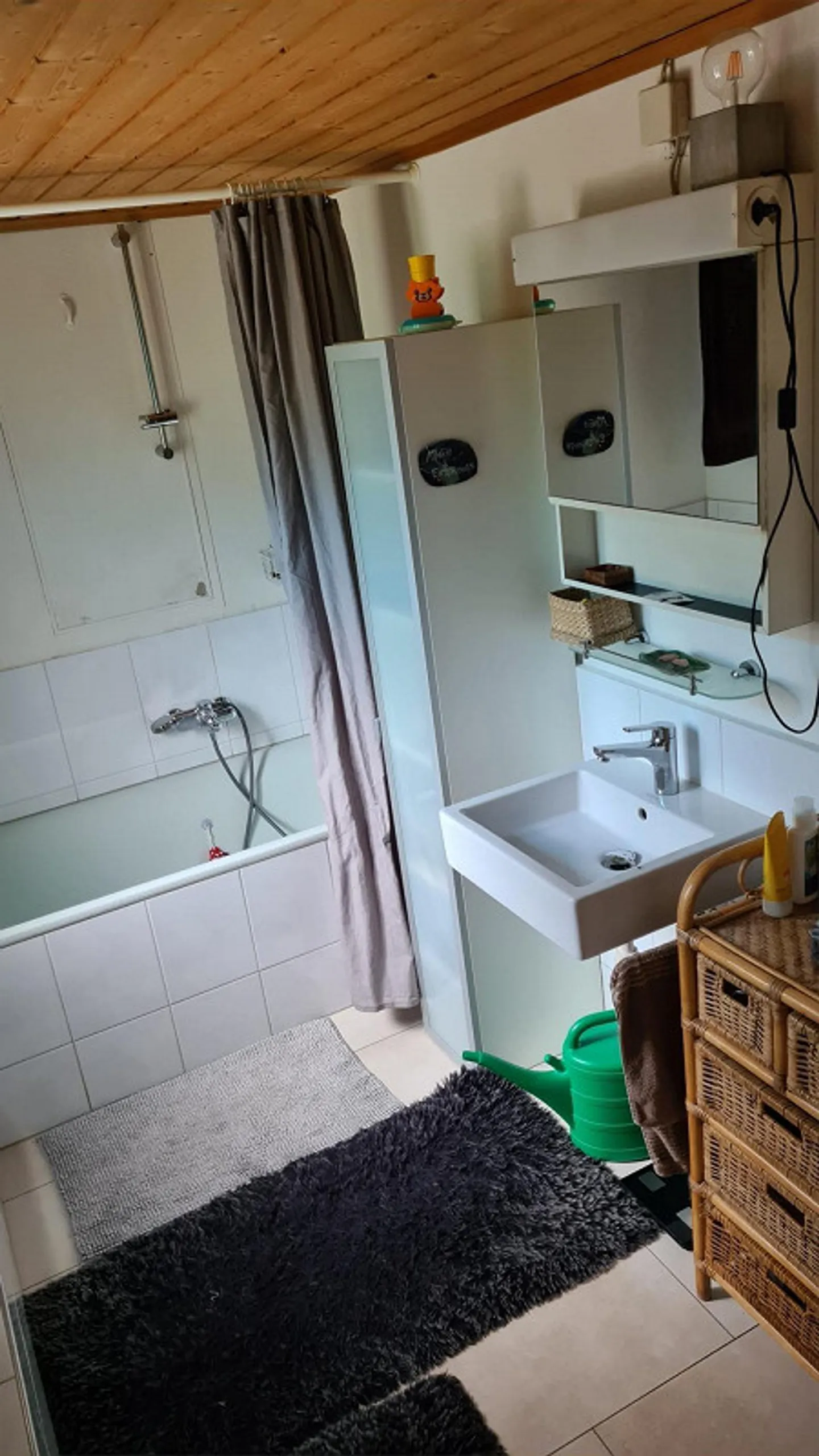 Parte di fattoria nel verde, grande, accogliente 4.5 stanze con balcone - Foto 7 di 11