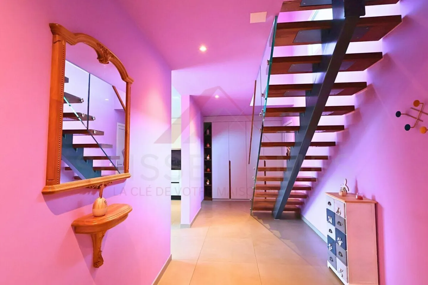 Maison Charmante avec Vue Château - Photo 3 sur 21