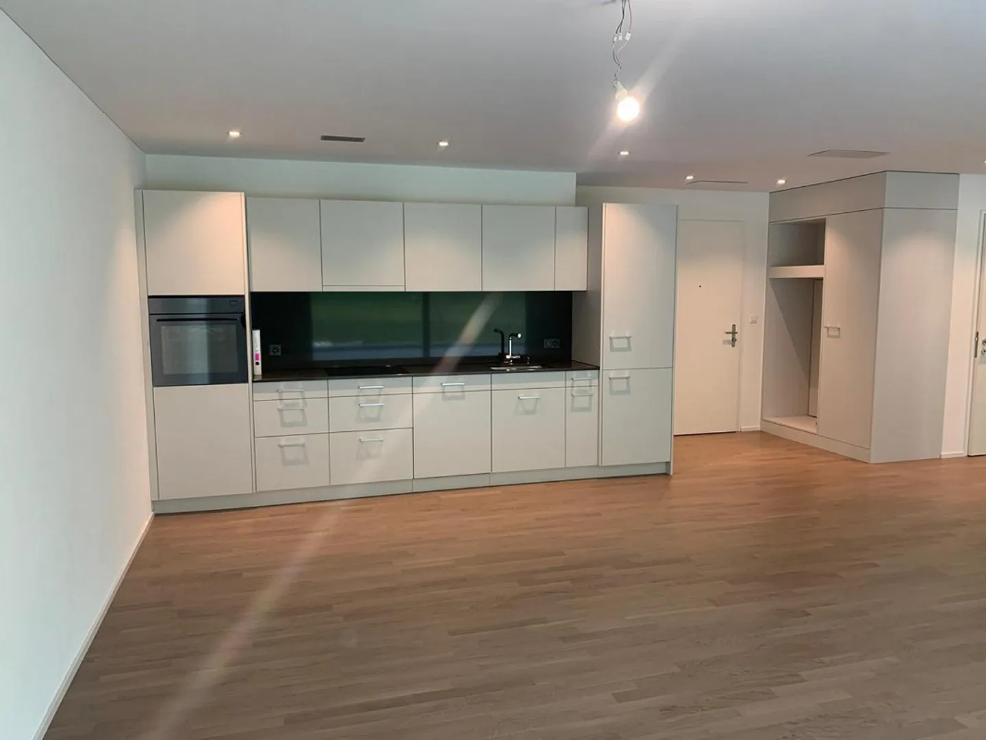 Appartement 2.5 pièces ensoleillé avec terrasse de 42 m² - Photo 5 sur 17