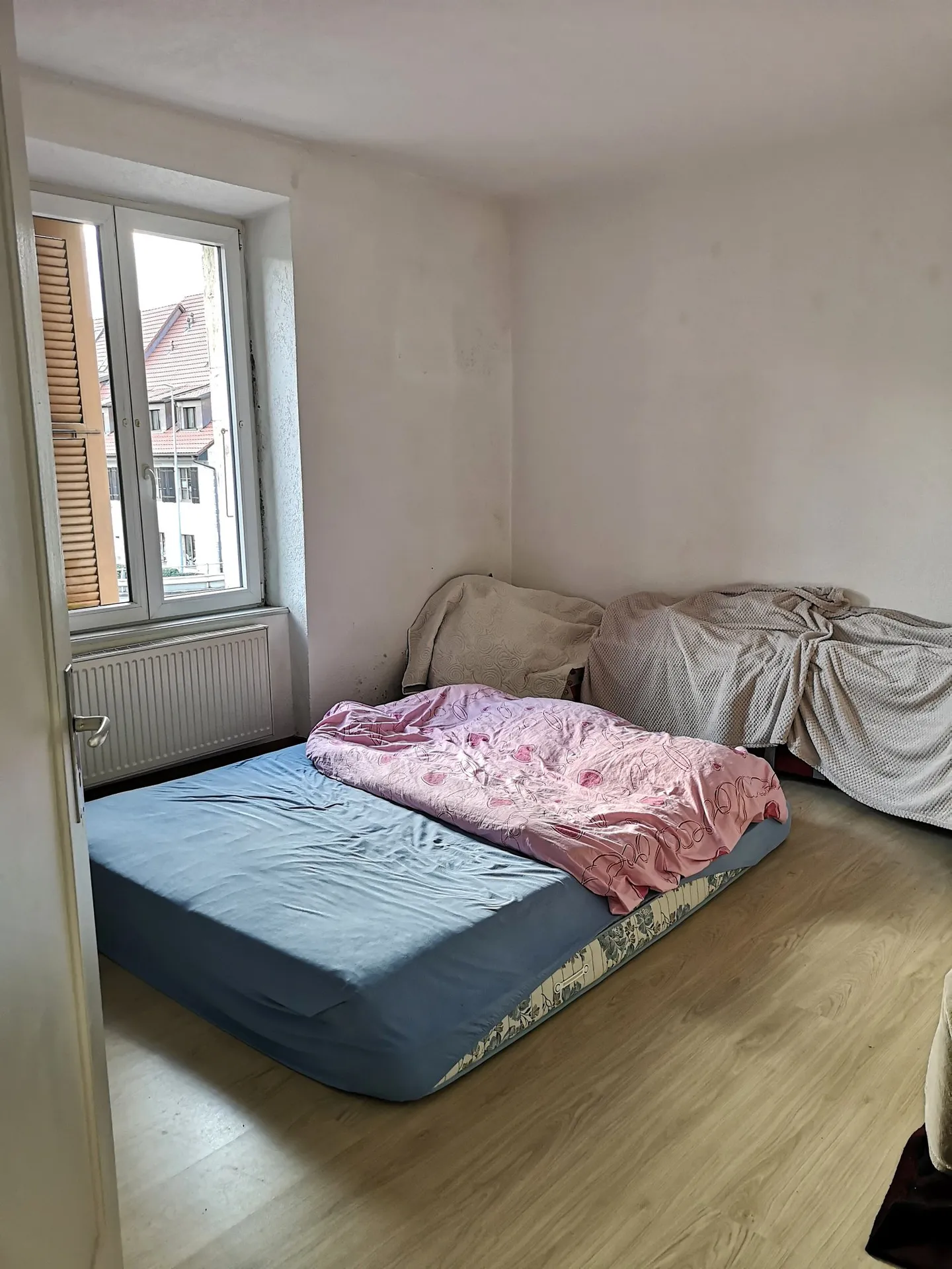 Appartamento con giardino condiviso, parcheggio privato - Foto 14 di 17