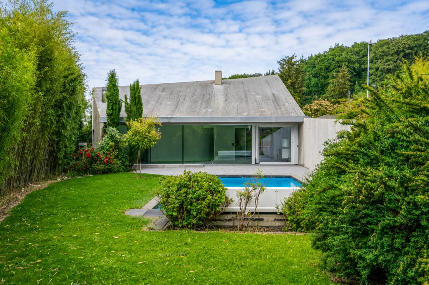 Villa contemporaine avec piscine - Photo 1 sur 13