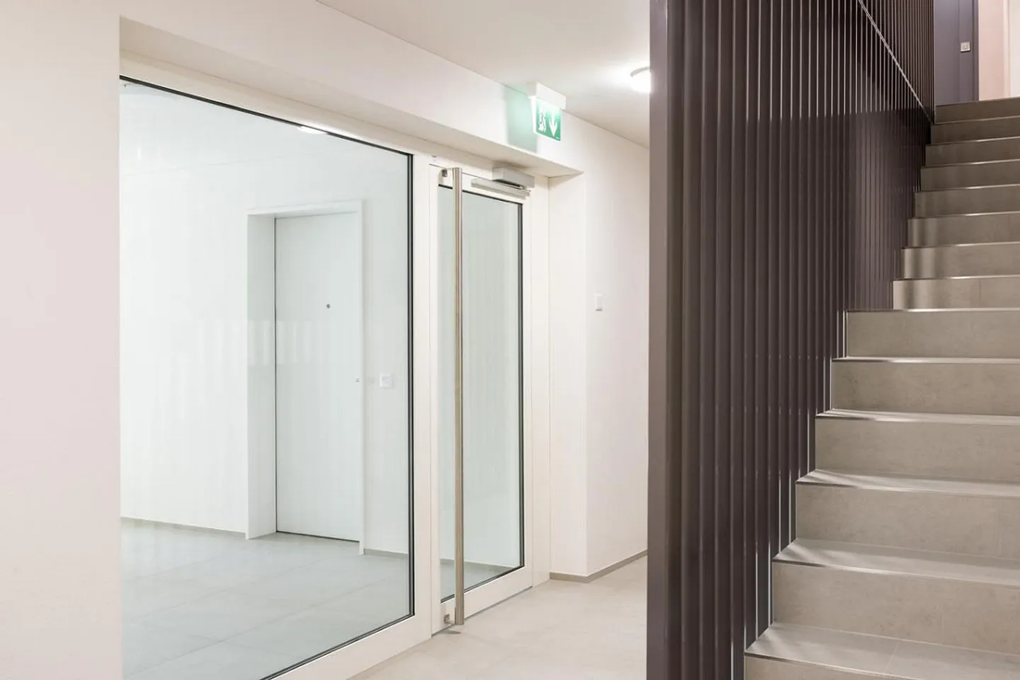 Moderne Praxisräume in Ziefen - Foto 3 von 11