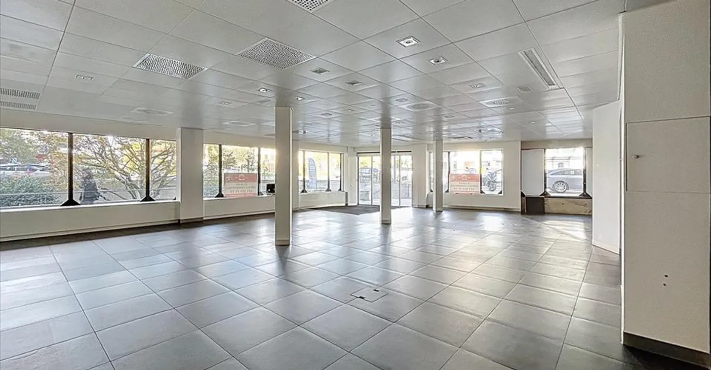 Magasin à louer - Photo 10 sur 12