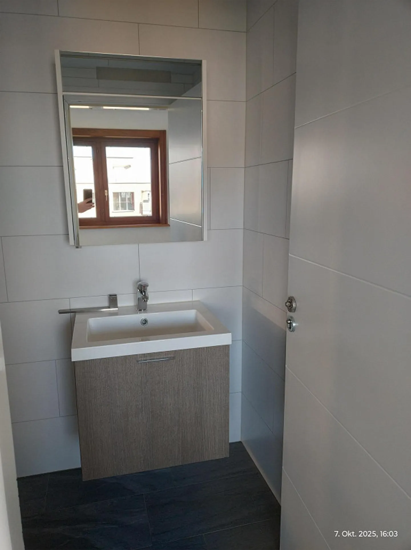 Appartement moderne 1.5 pièces à louer, emplacement calme, belle vue sur le lac - Photo 12 sur 17