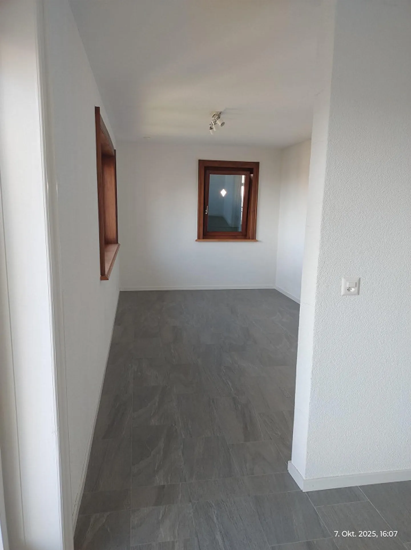 Appartement moderne 1.5 pièces à louer, emplacement calme, belle vue sur le lac - Photo 17 sur 17