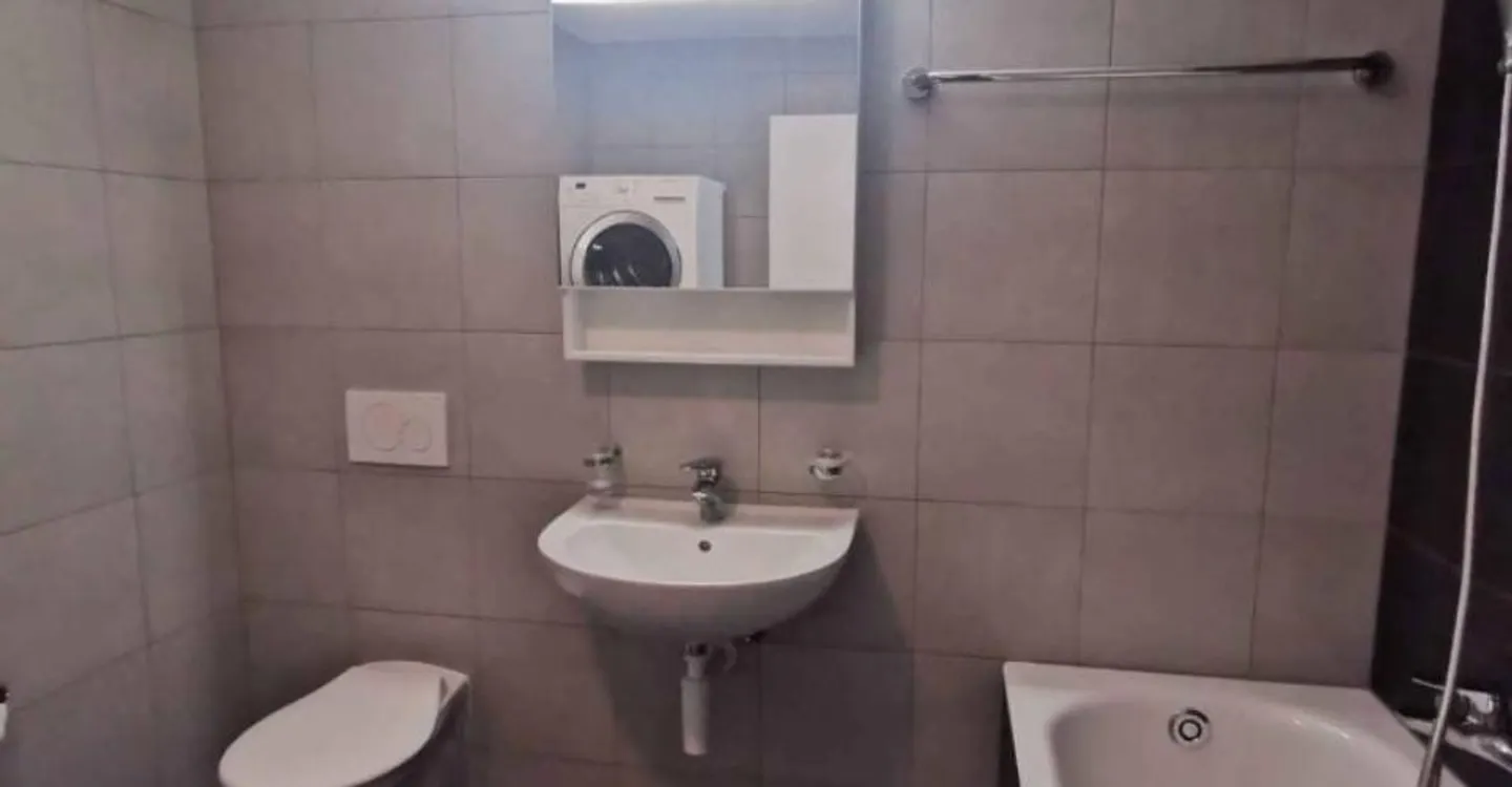 Superbo appartamento di 3,5 locali con balcone, accanto alla stazione CFF, venduto affittato - Foto 6 di 8