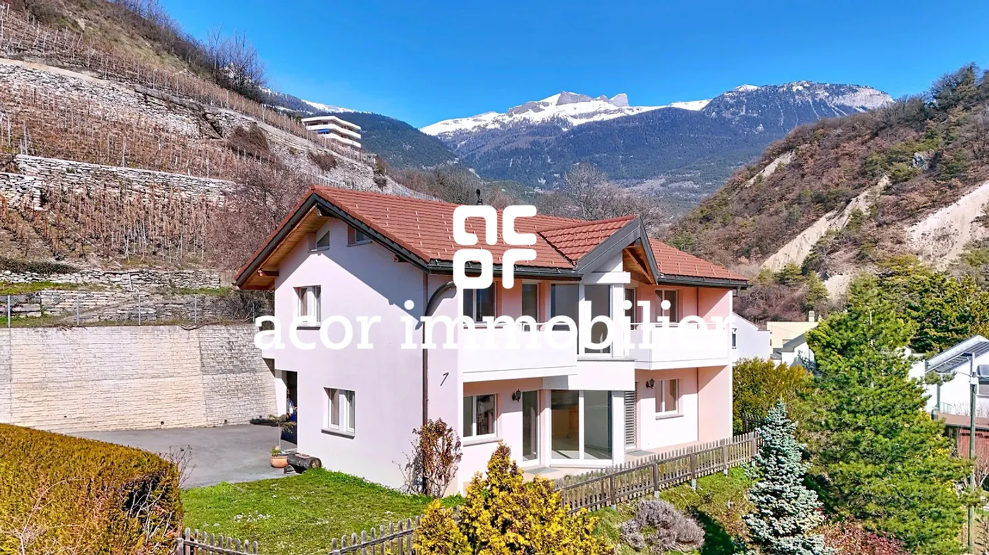 Unabhängige Villa mit Panoramablick in Sierre - Foto 2 von 7