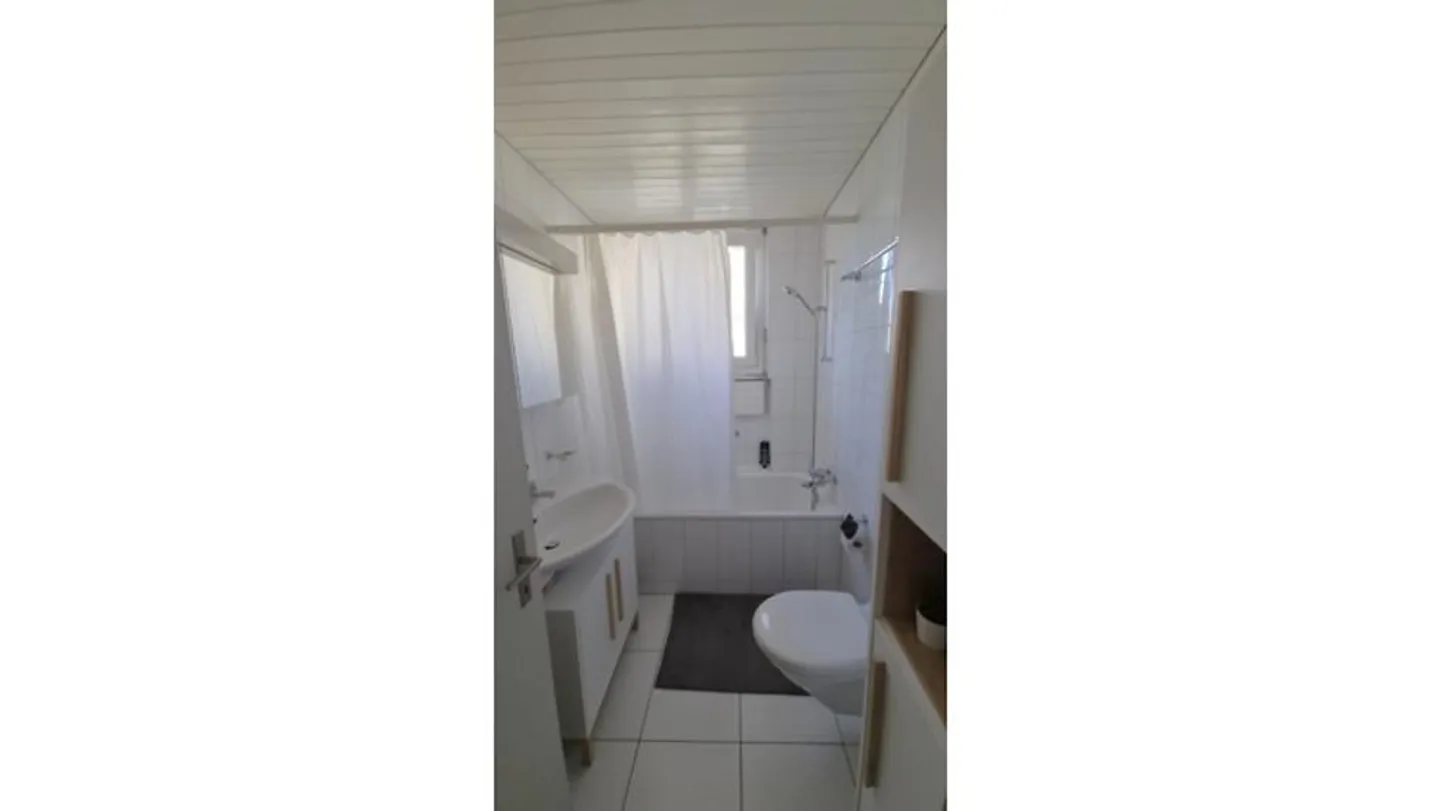 APPARTEMENT 3½ PIÈCES À WABERN (BE), MEUBLÉ, TEMPORAIRE - Photo 7 sur 8