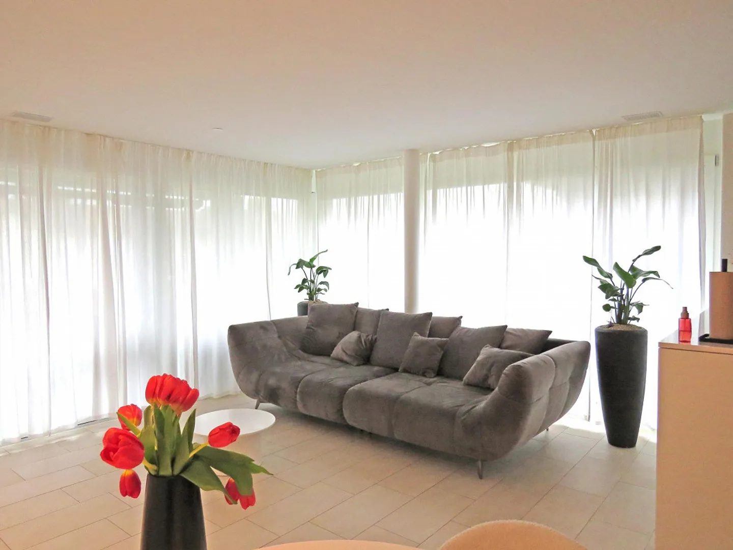 Appartement de jardin moderne et spacieux de 3½ pièces - Photo 4 sur 16