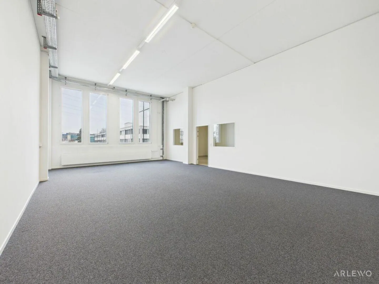 Spazio commerciale spazioso per uso di laboratorio e produzione - Foto 4 di 21