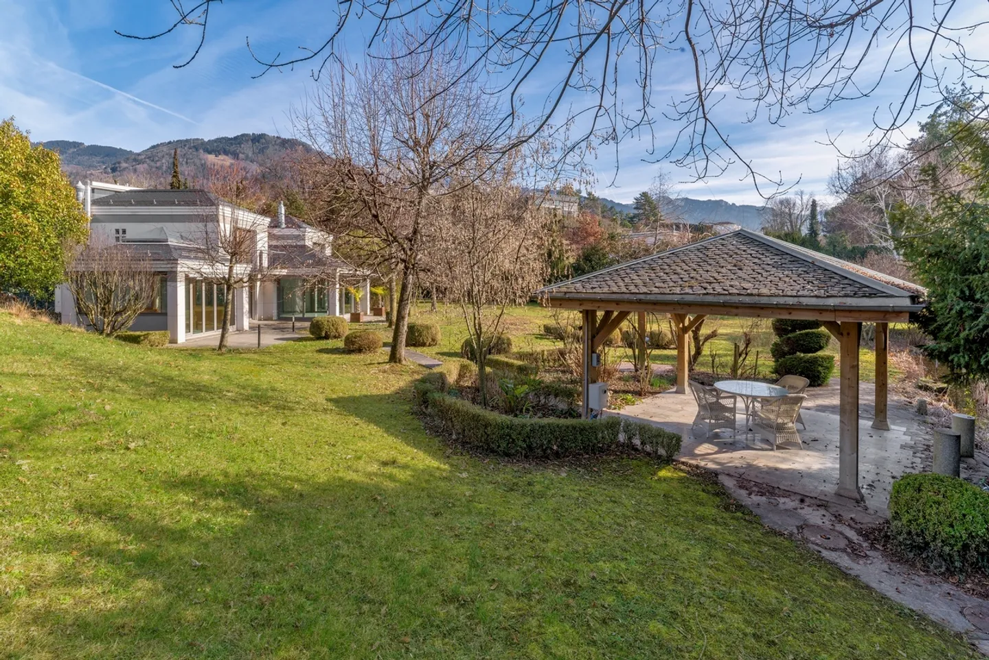 Casa singola in affitto - Foto 1 di 12