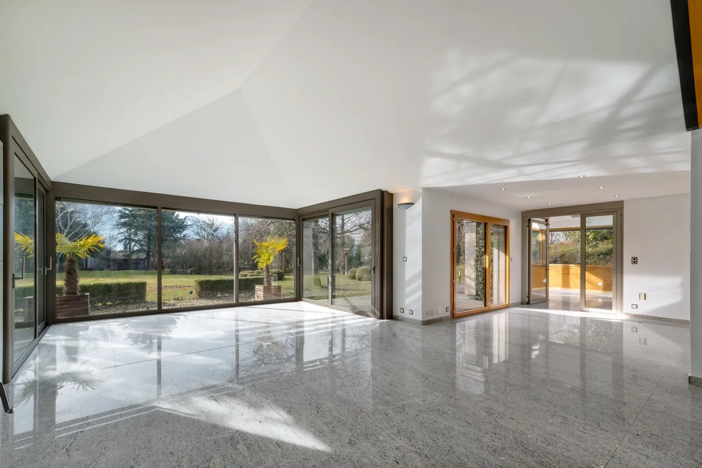 Casa singola in affitto - Foto 4 di 12