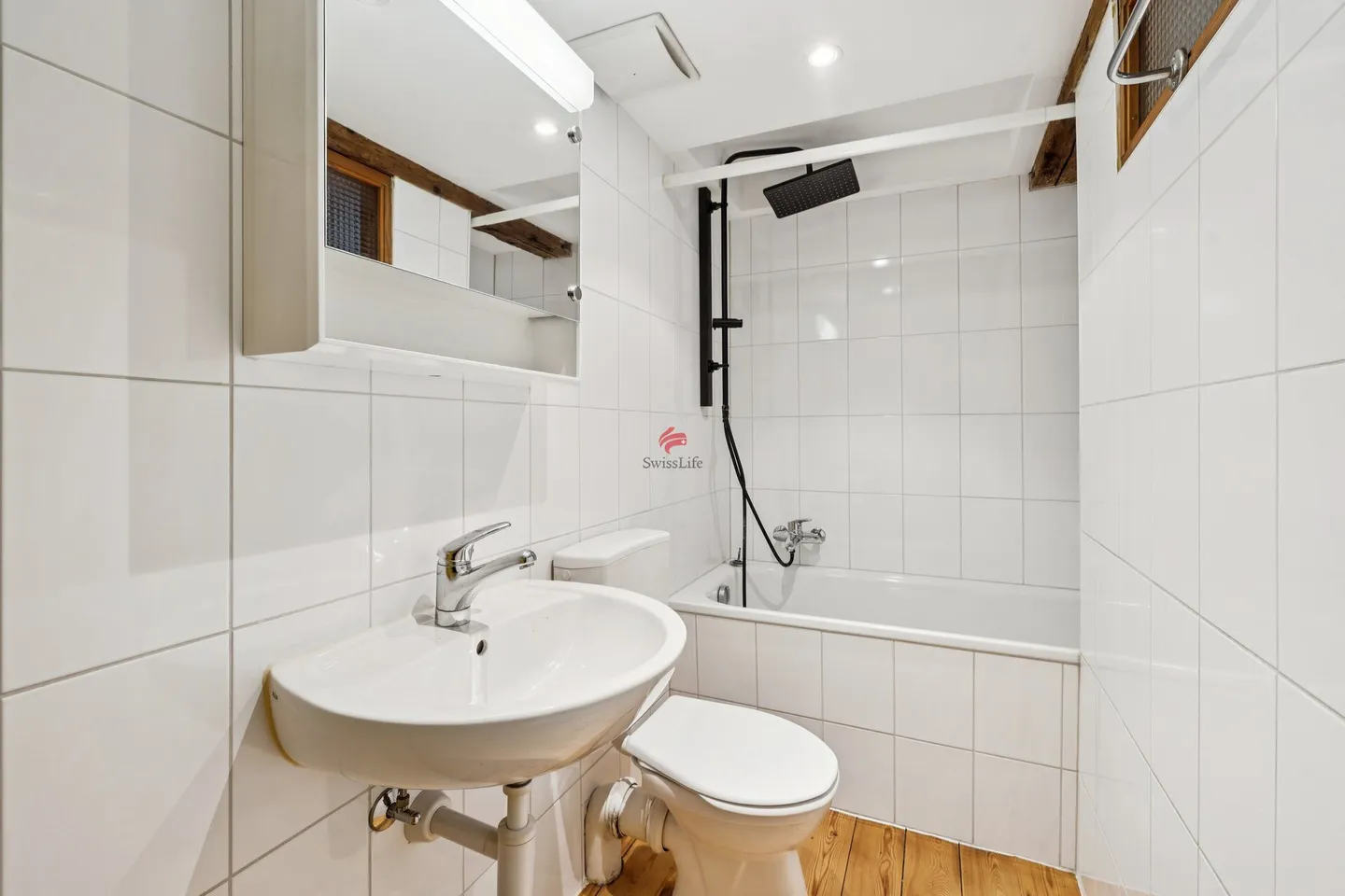 Historical House with Modern Living Comfort - Photo 9 of 10