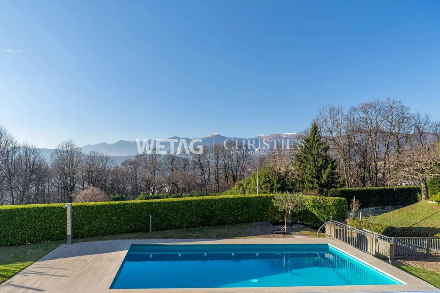 Elegant Villa in Lugano - Photo 2 of 13