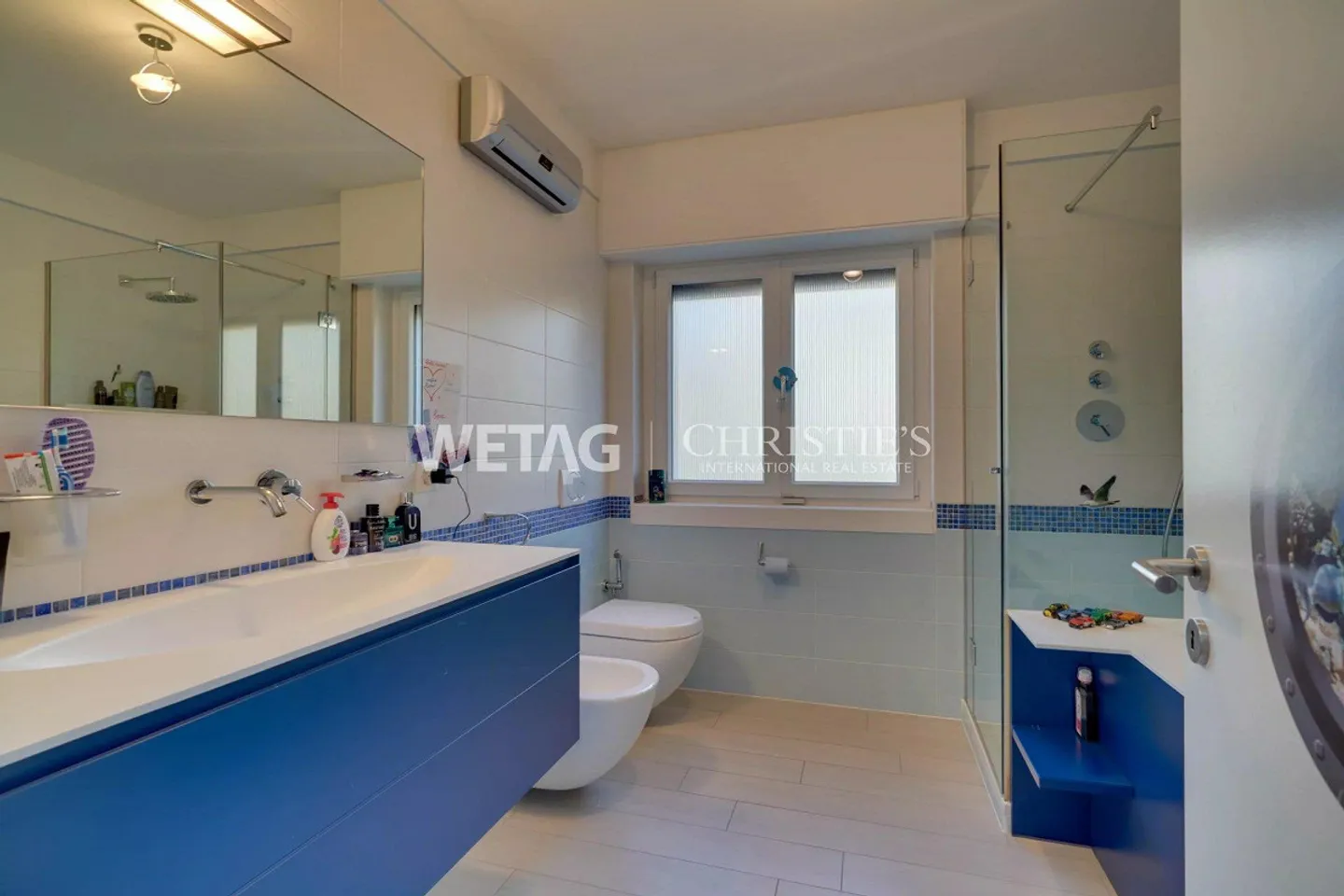 Elegant Villa in Lugano - Photo 6 of 13
