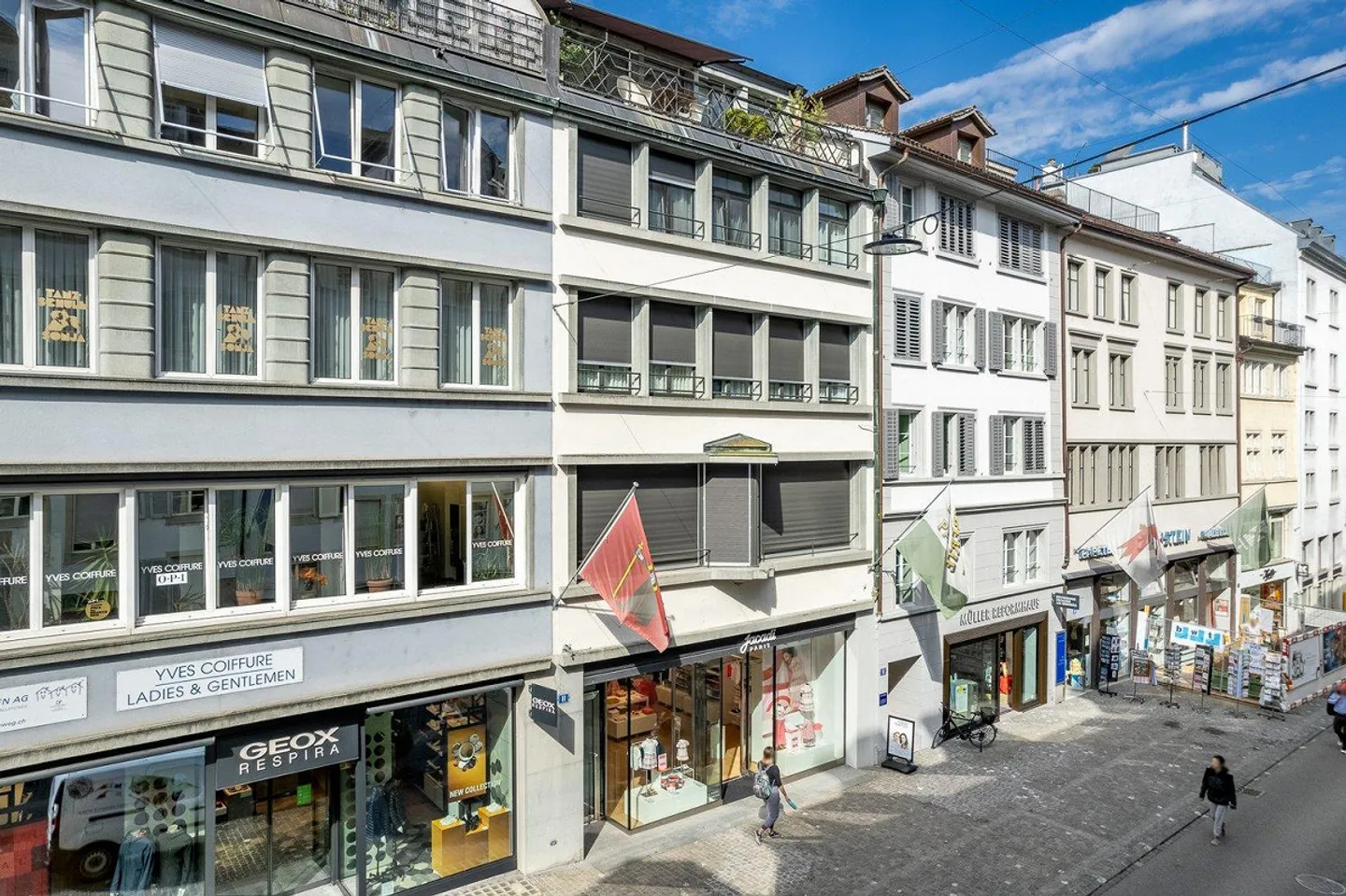 Renovated space in prime location! - Photo 8 of 8