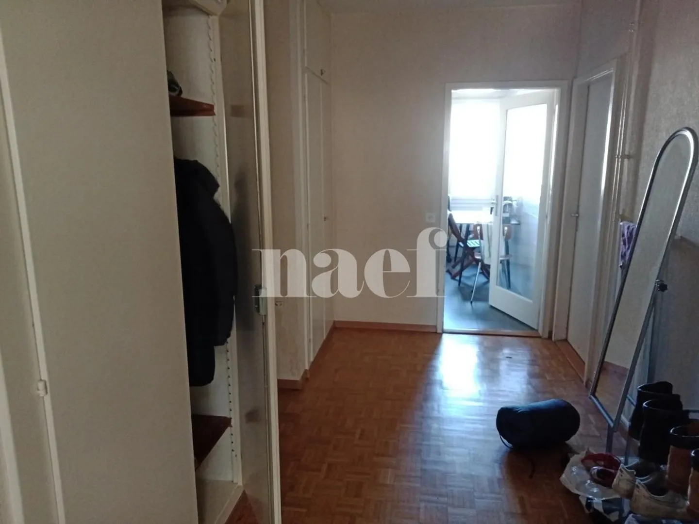 Appartamento con 4,5 stanze al 1° piano - Foto 3 di 8