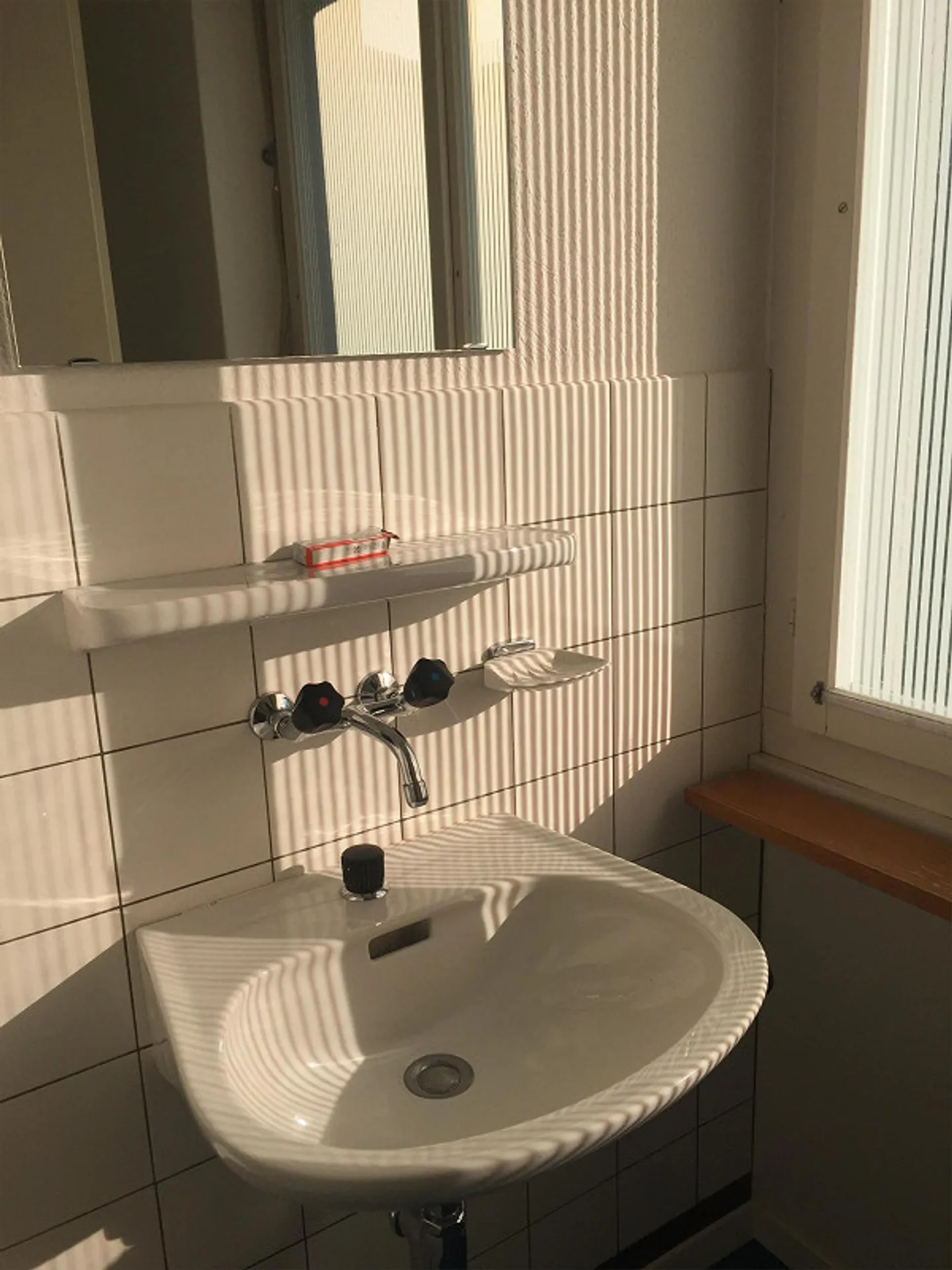 Petit bureau individuel ou atelier à Zurich-Seebach (limité jusqu'au 31.05.2027) - Photo 4 sur 4