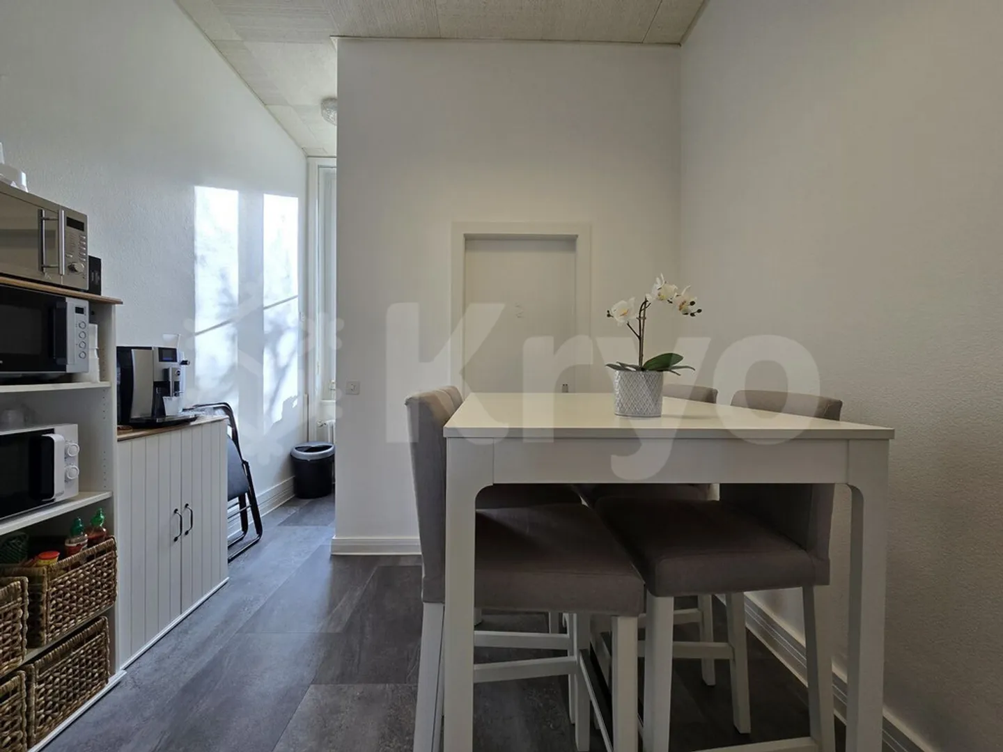 Spazio commerciale in affitto - ufficio nel centro di Aigle - Foto 7 di 9