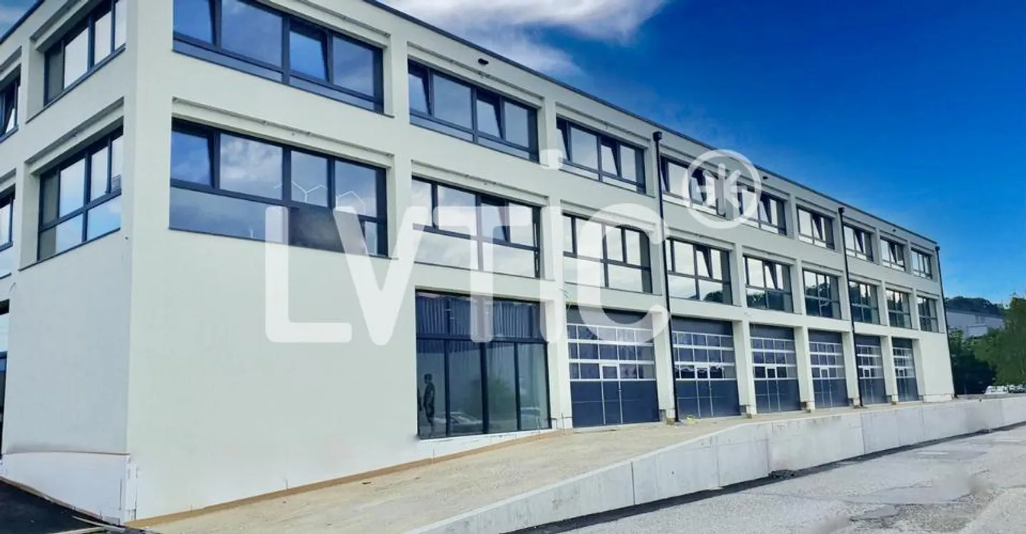 Vielseitiger Gewerberaum in Yverdon - Foto 1 von 5