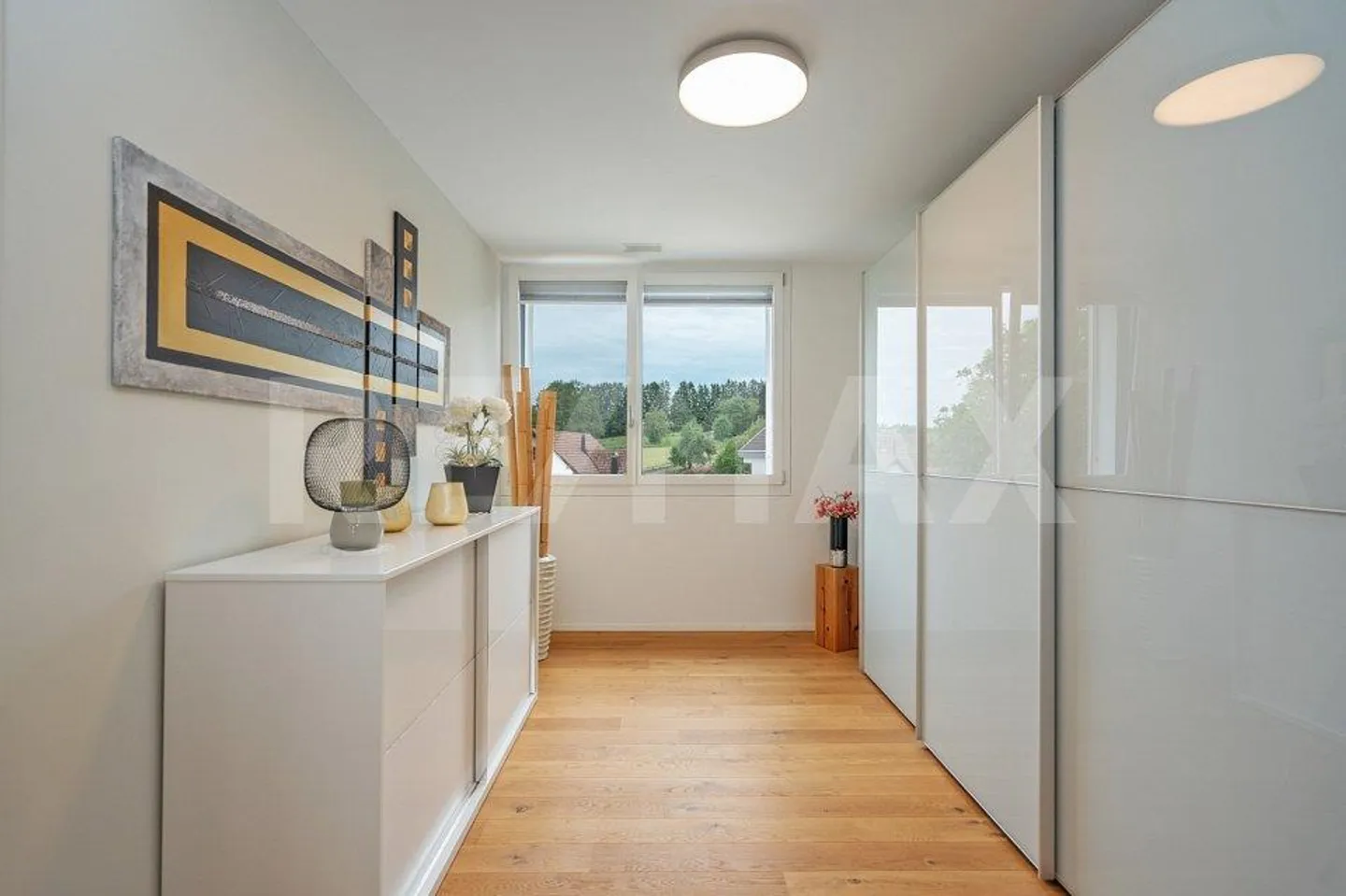 Ampio appartamento attico moderno e quasi nuovo - Foto 11 di 11