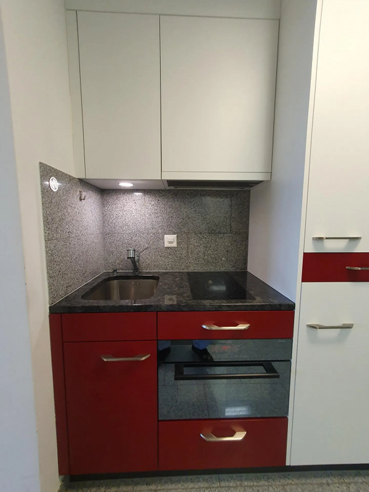 Appartamento 1 stanza centrale, parzialmente arredato a Flims Waldhaus - Foto 3 di 11