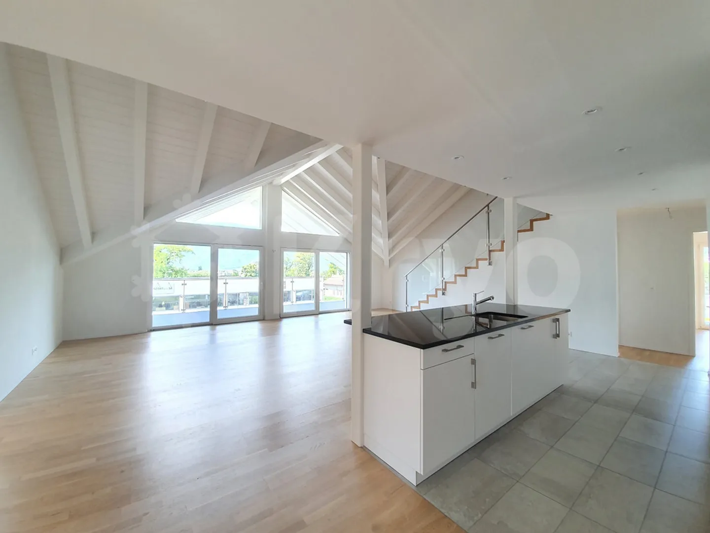 PROPRIETÀ ECCEZIONALE! MAGNIFICO APPARTAMENTO DUPLEX DI 8,5 STANZE - Foto 2 di 12